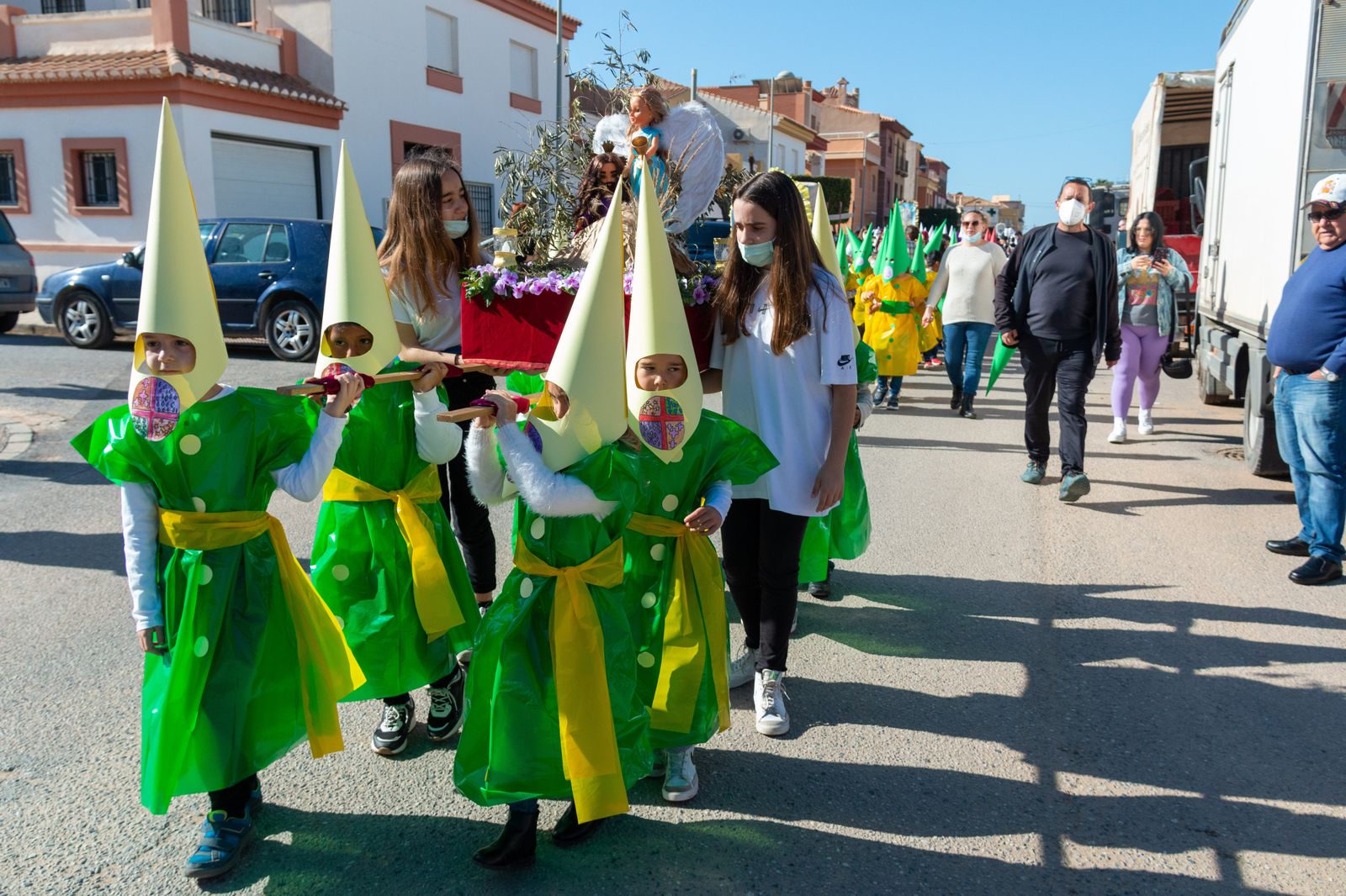Cerca de 300 alumnos de la Costa celebran un Viernes de Dolores muy especial