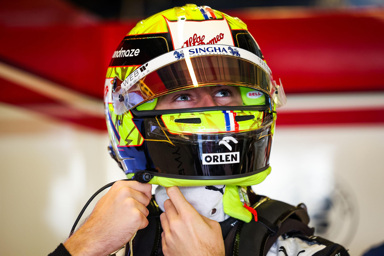 Las escuderías de  Fórmula uno se prueban tras el fin de temporada