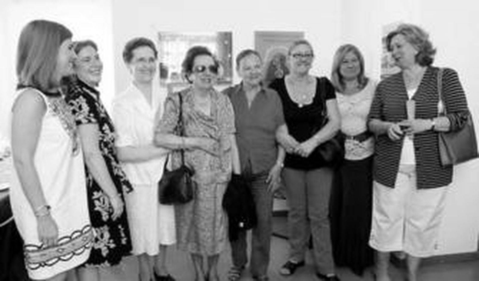 Siete de las ocho homenajeadas, junto con la concejal de Igualdad de la Mujer, Ana Mestre, a la izquierda.