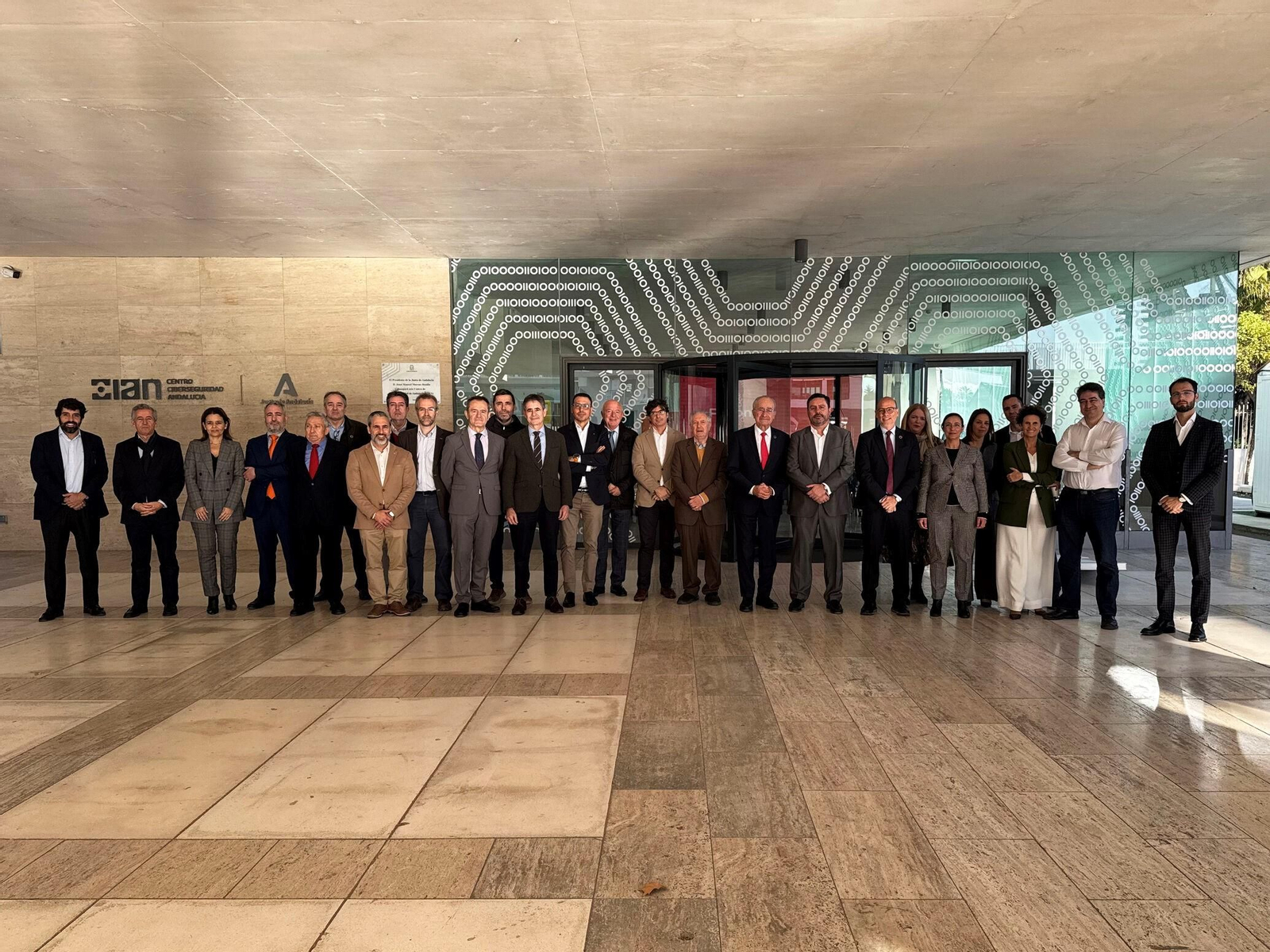 El patronato de Innova  IRV durante su reunión en el Centro de Ciberseguridad de la Junta de Andalucía en Málaga.