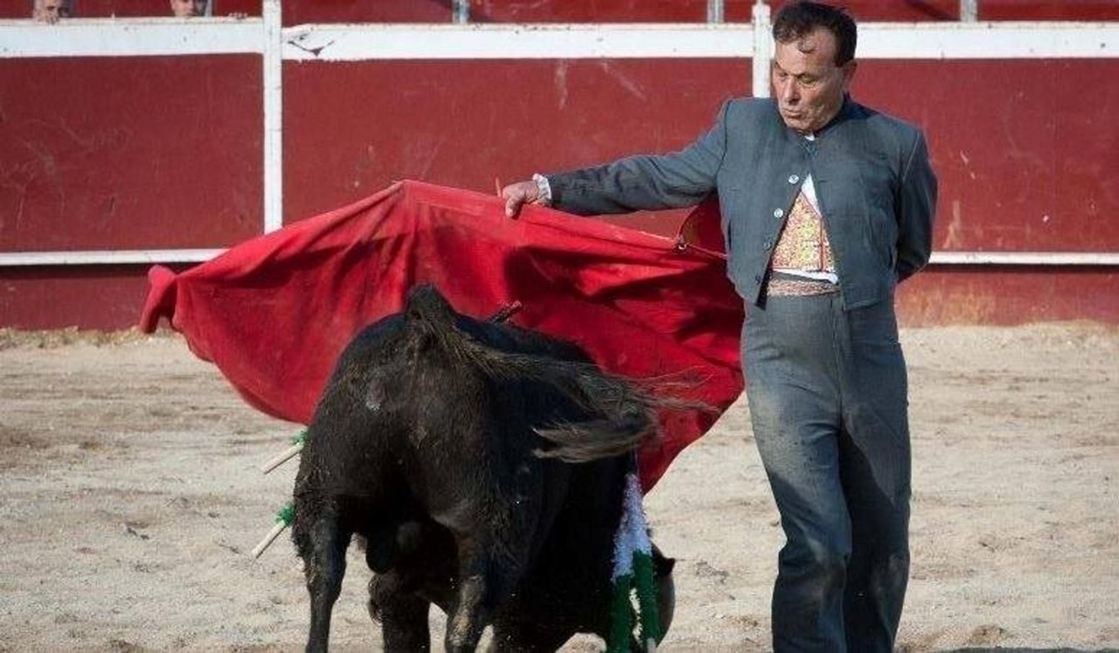 Fallece con 79 años Playerito, el único torero que mató un toro de rodillas