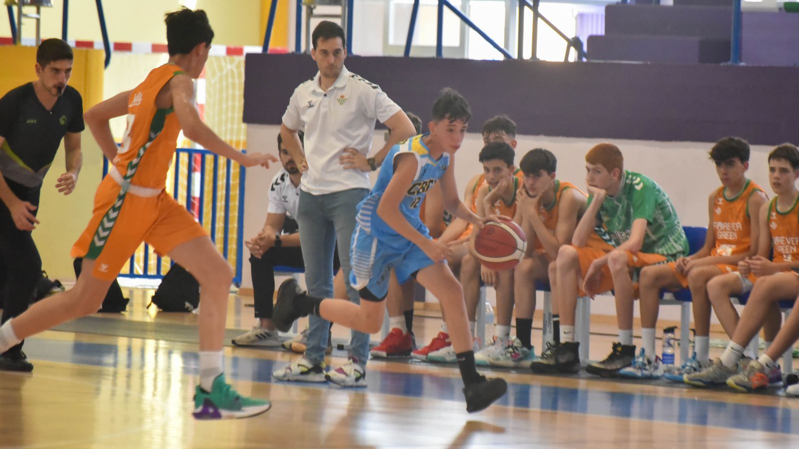 Las fotos de los cuartos de final del Cadeba infantil de La Línea