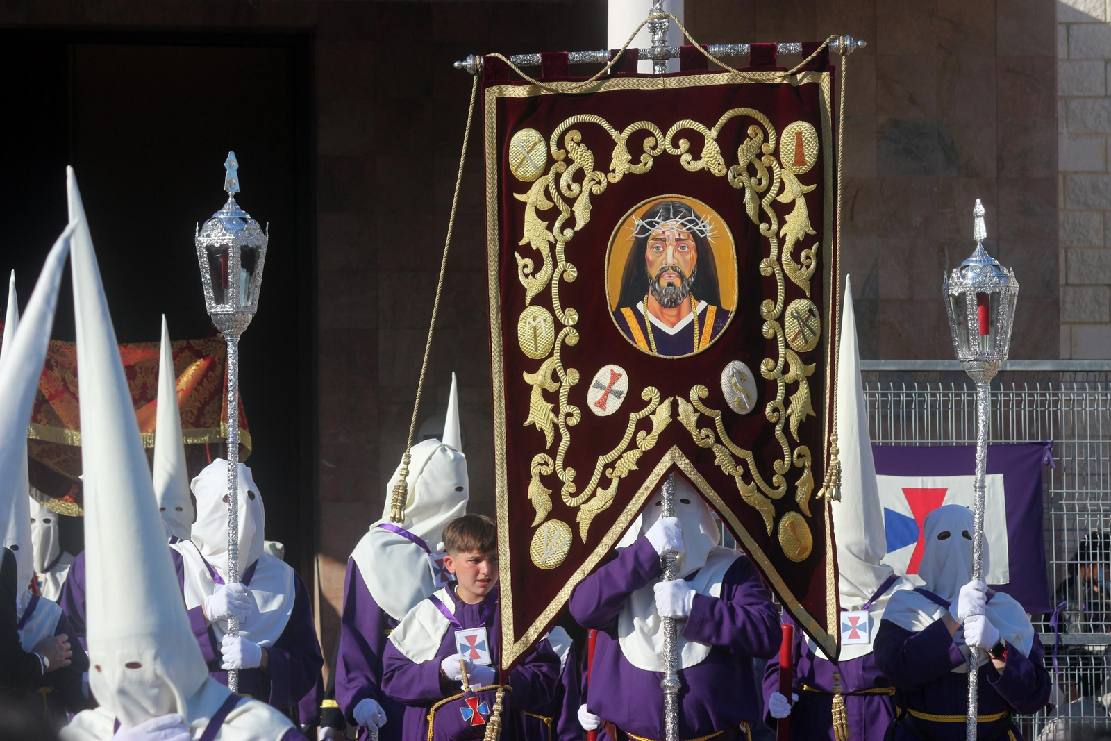 Las imágenes del Jueves Santo en Puerto Real: Medinaceli