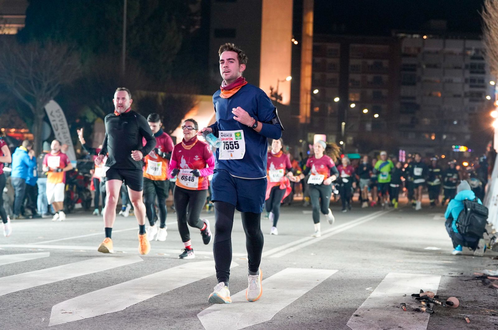 En imágenes: búscate en tu llegada a meta de la Carrera de San Antón 2026 (21)