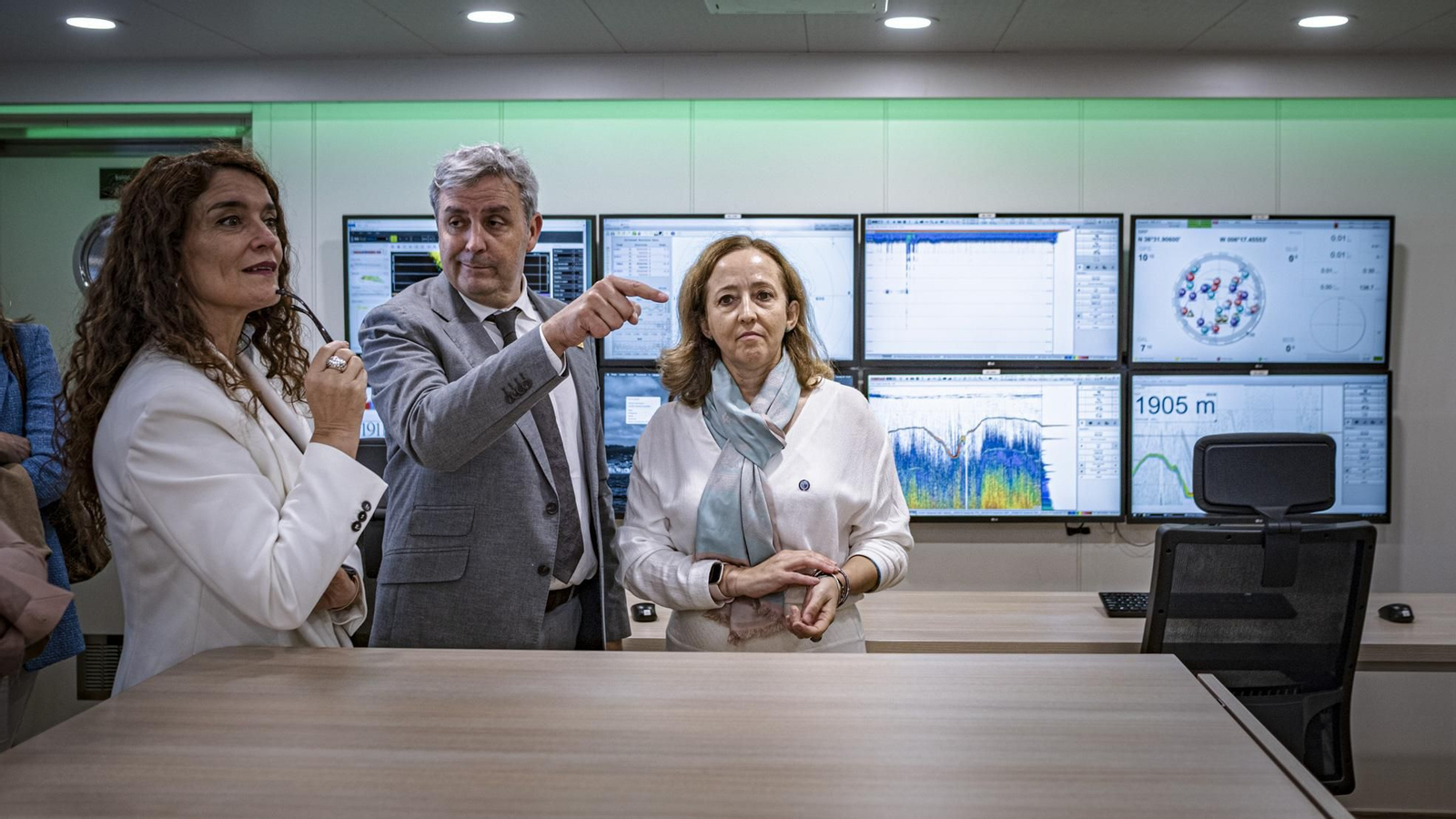 Las imágenes de la visita al buque oceanográfico del CSIC, 'Odon de Bien', amarrado en Cádiz