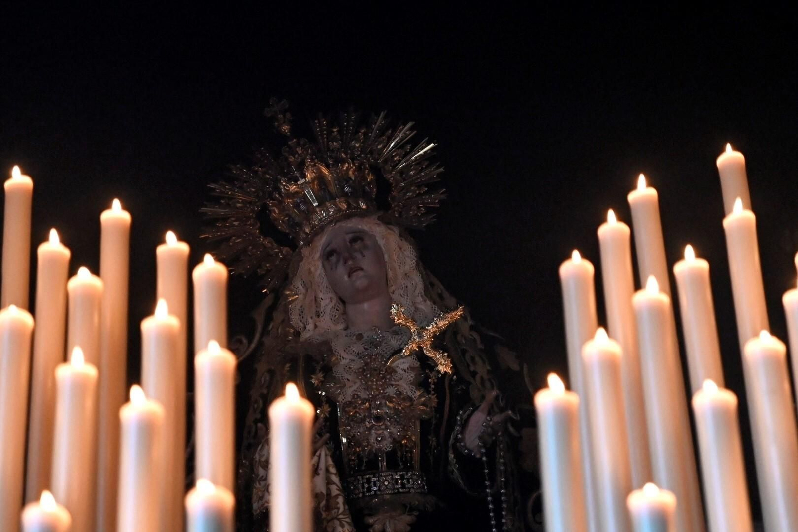 Las mejores imágenes de la hermandad del Nazareno en este Jueves Santo de Córdoba