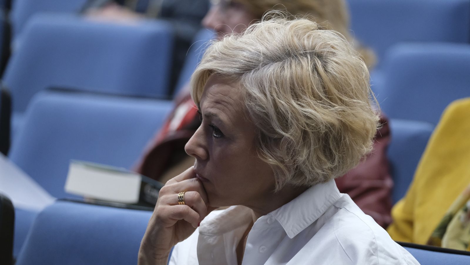 Imágenes del Diario de los Libros, con el escritor Álvaro Espina. Almería.