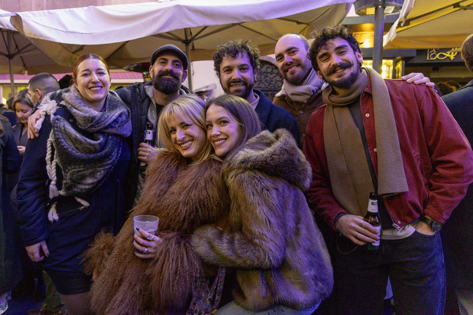 Así disfruta Jaén del concierto extraordinario a pie de calle: "Son de Vida"