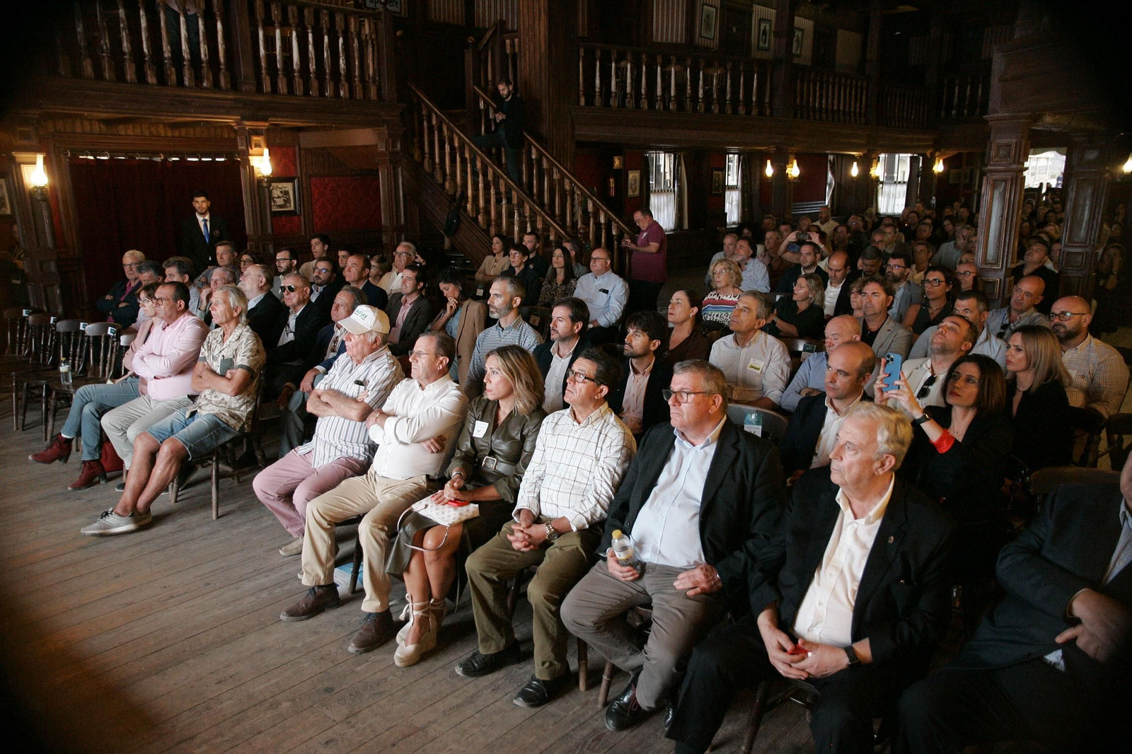 Objetivo Almería AVE ha reivindicado en el MiniHollywood la agilización de las obras de Corredor Mediterráneo