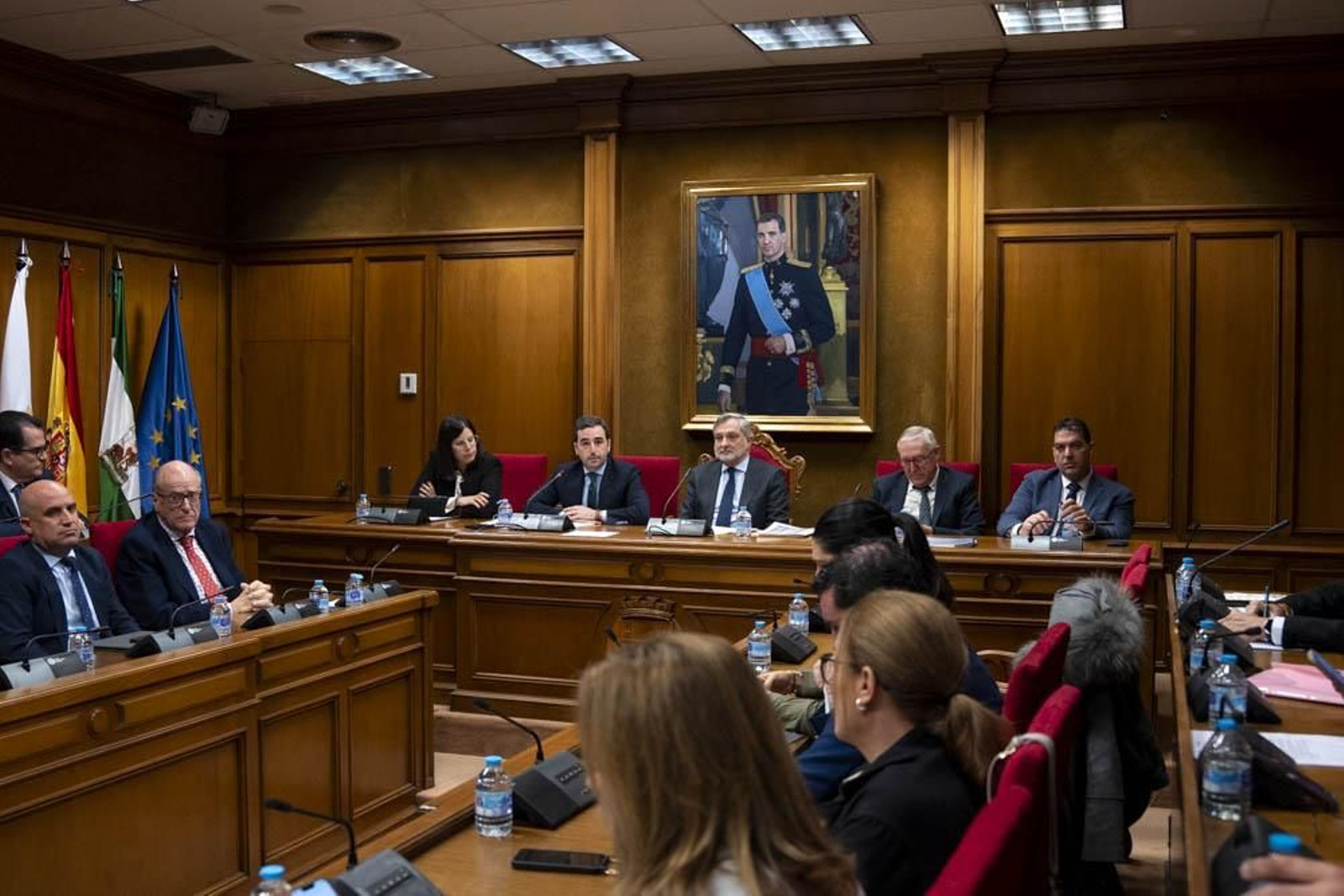 Las imágenes del primer pleno en Diputación sin Javier Aureliano García