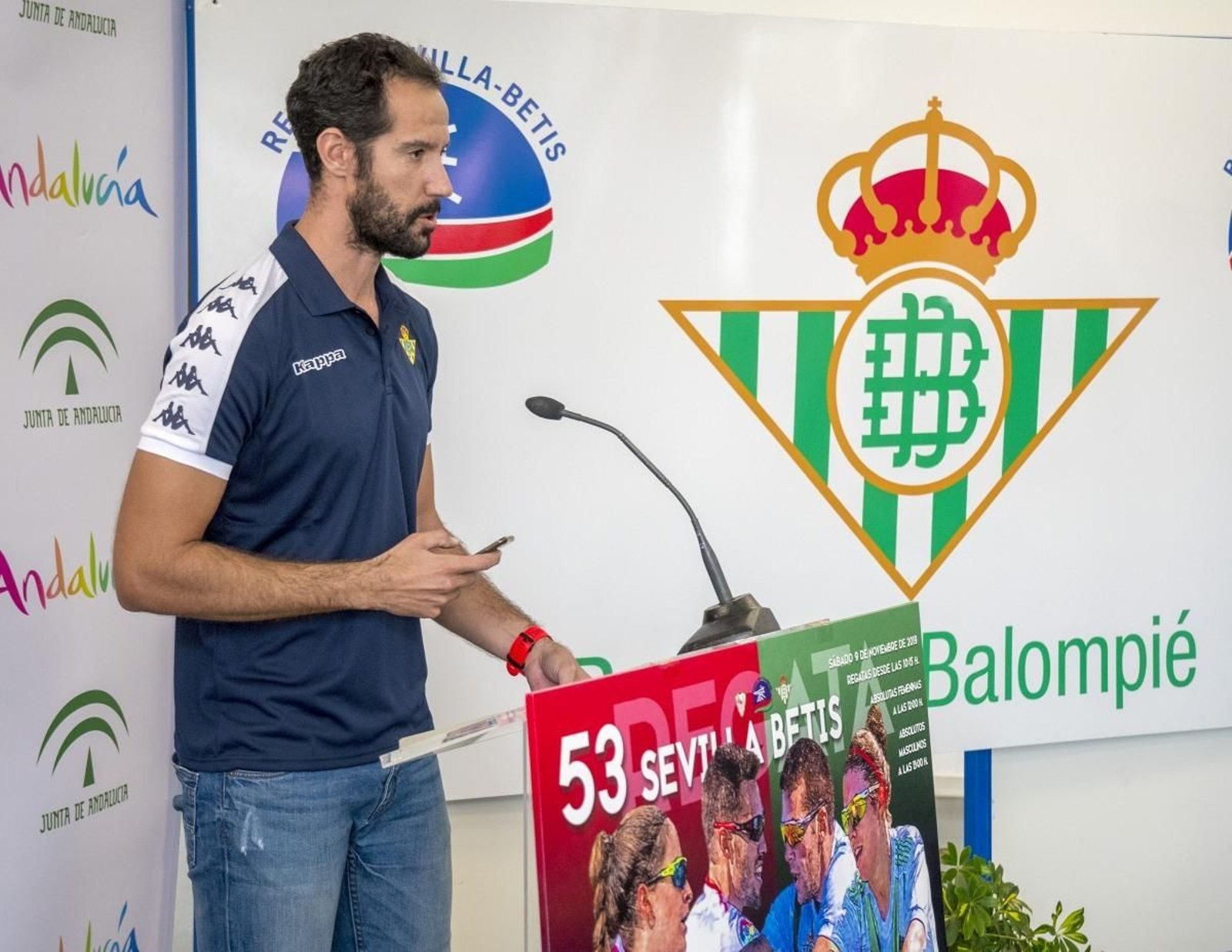 Noe Guzmán, en la presentación de la regata del pasado año.
