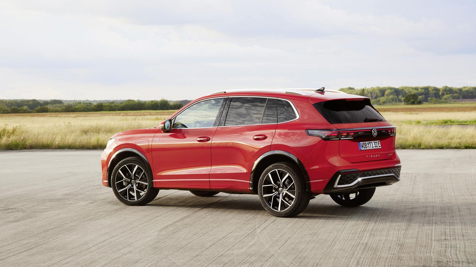 Las dimensiones del nuevo prácticamente son iguales a las de la generación saliente.