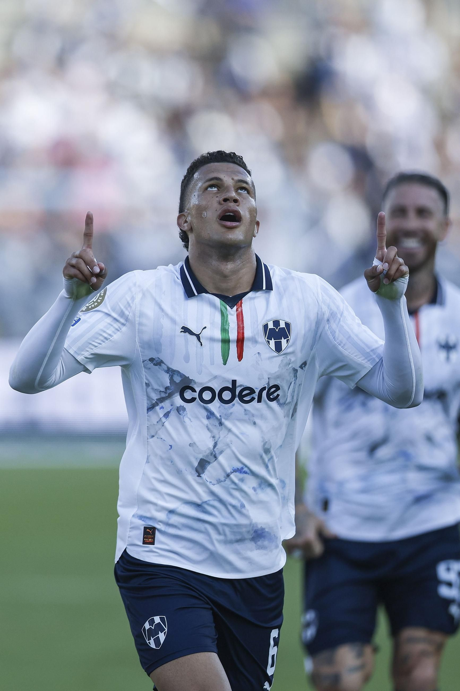 Urawa Red Diamonds-Monterrey (64).jpg