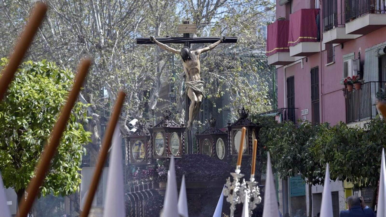 El Cristo de la Fundación fue trasladado a Madrid para su restauración