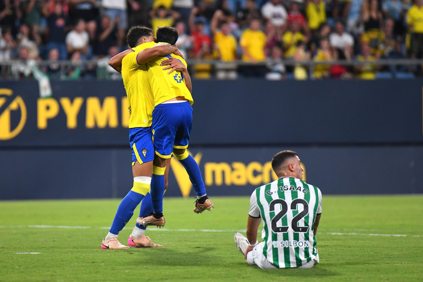 Las mejores fotos del Trofeo Carranza entre el Cádiz y el Córdoba CF