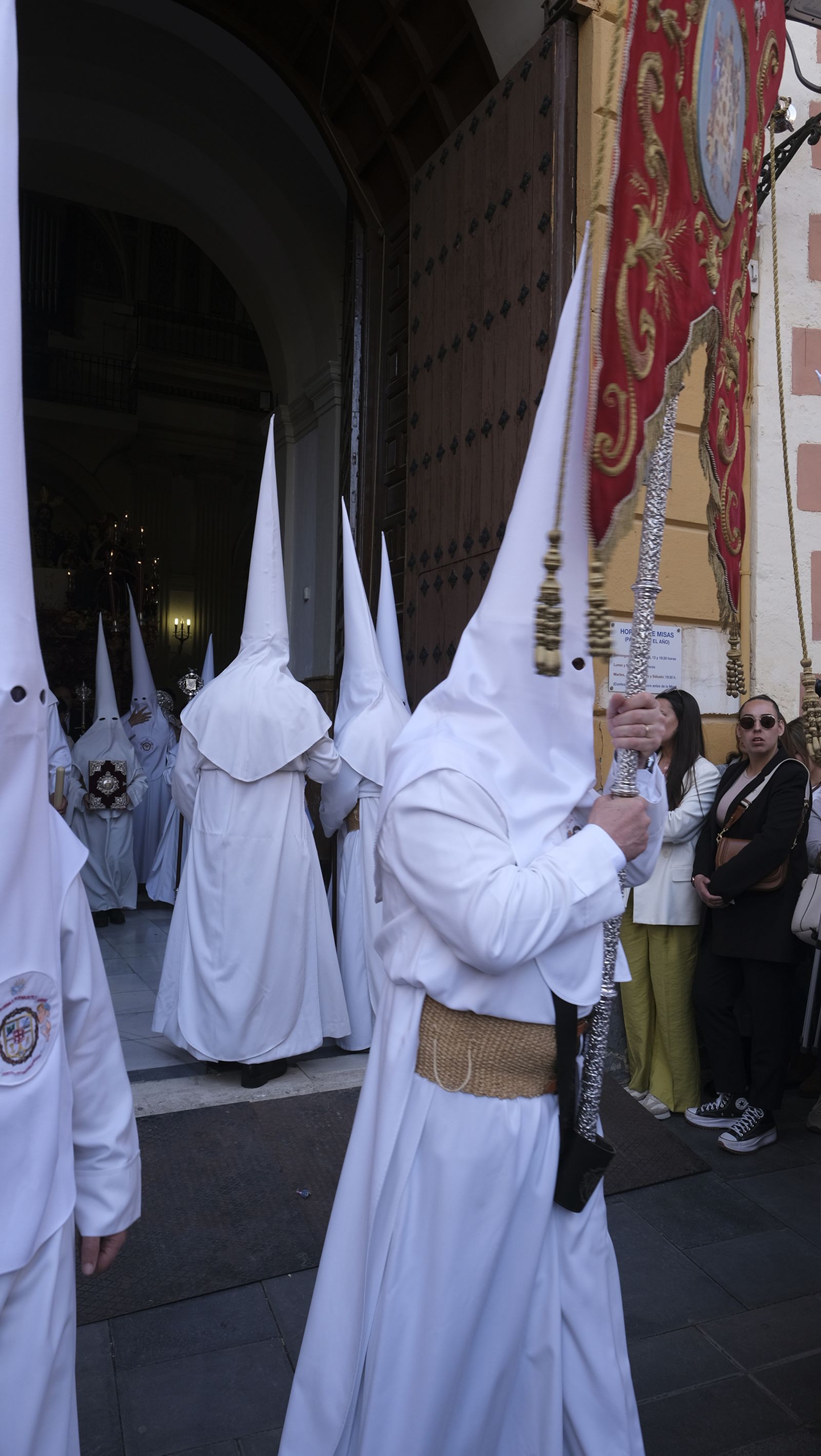 La procesión de la Santa Cena en Almería, en imágenes