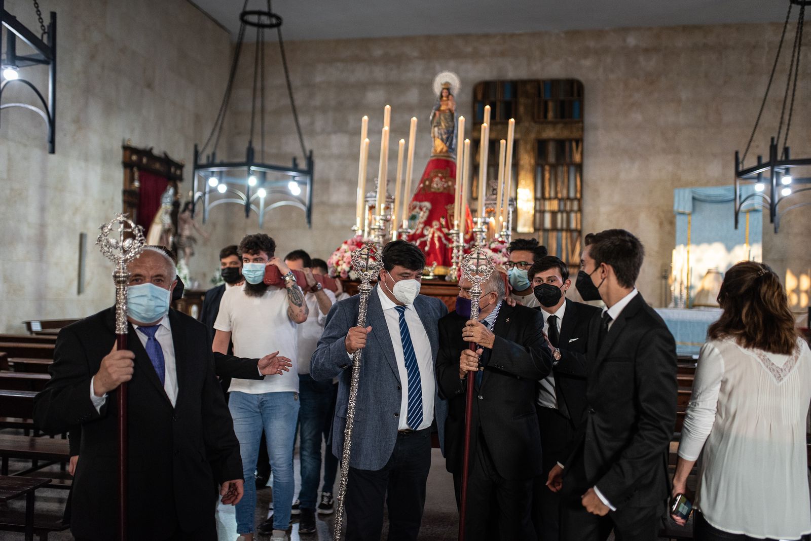 La procesión de la Virgen del Pilar por la Hispanidad en imágenes