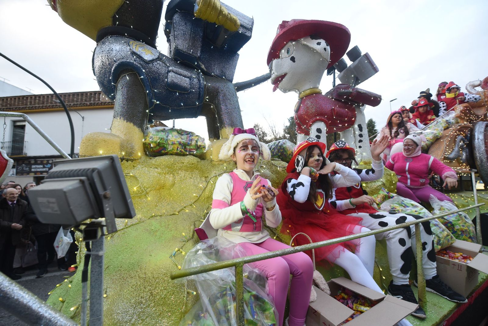 La ilusión se extiende por Córdoba en una mágica cabalgata de Reyes