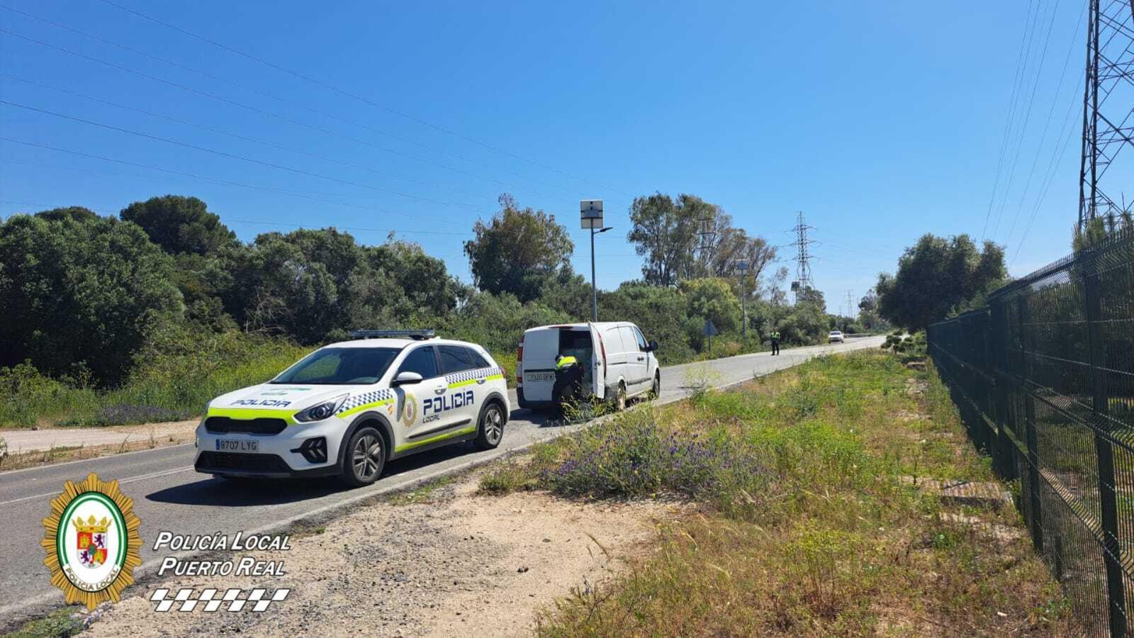 Intervención de la Policía Local de Puerto Real en la furgoneta