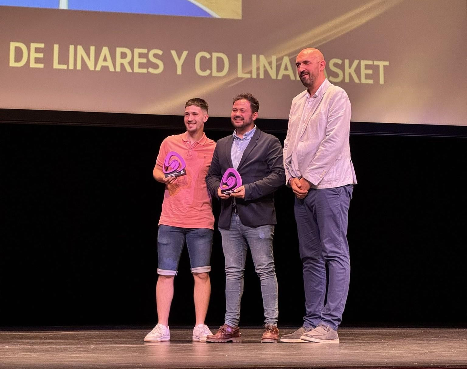 En imágenes: reconocimiento al baloncesto provincial en la Gala FAB Jaén 2025