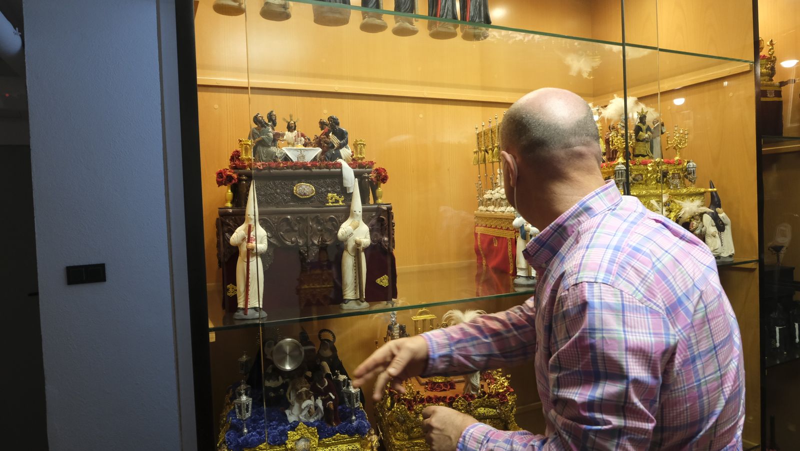 Fotogalería de la colección en miniatura de la Semana Santa de Almería.