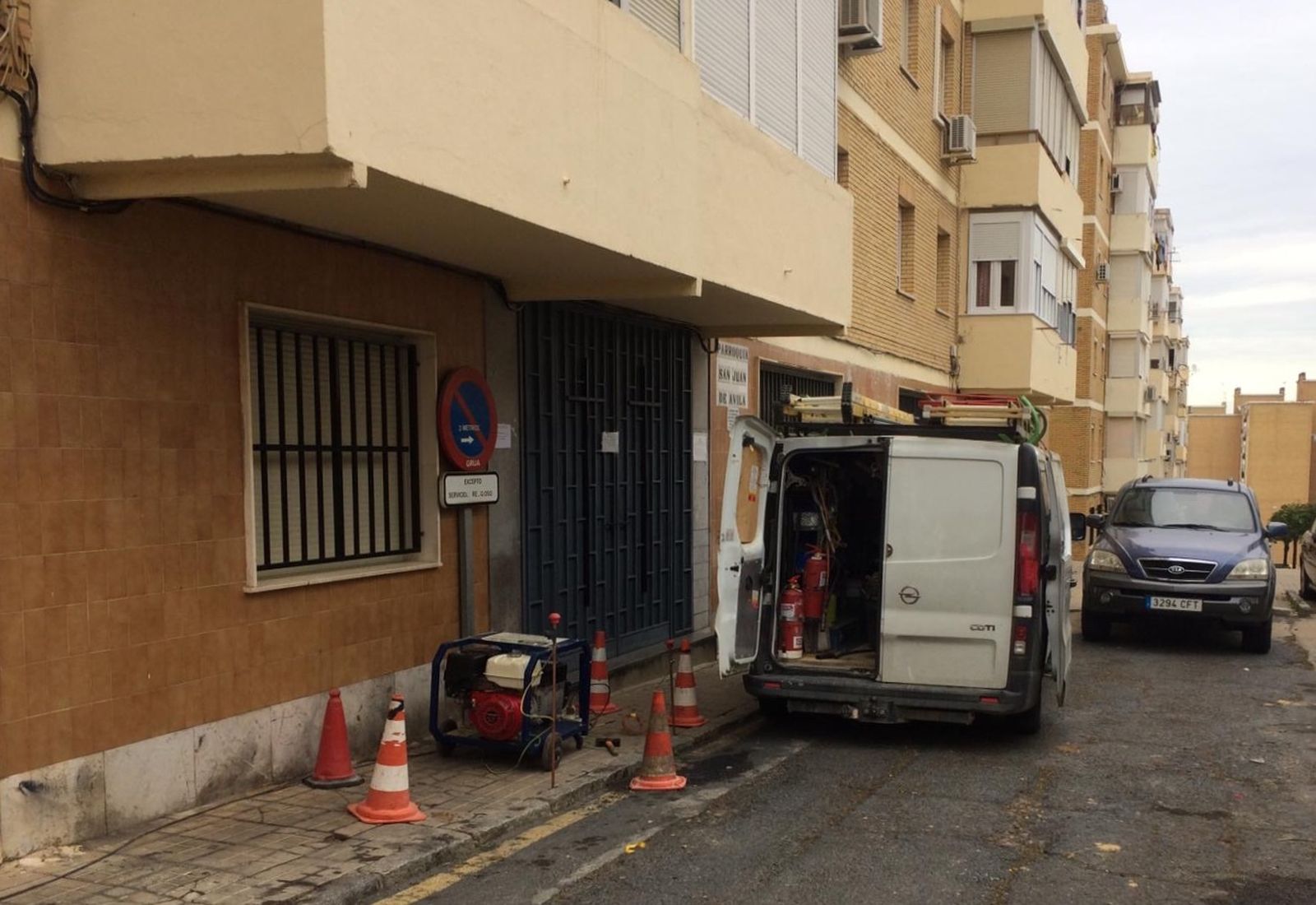 Trabajos de Endesa durante la mañana de hoy.