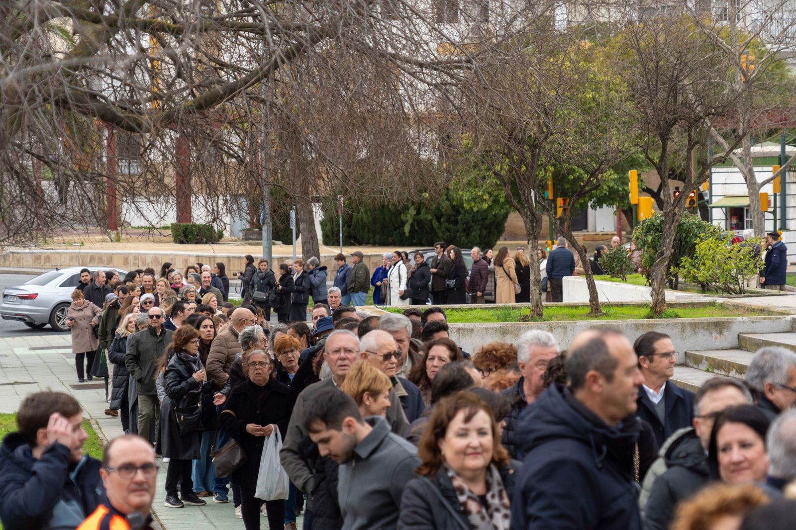 Fotografías del ambiente previo a la Misa funeral por las víctimas del accidente ferroviario