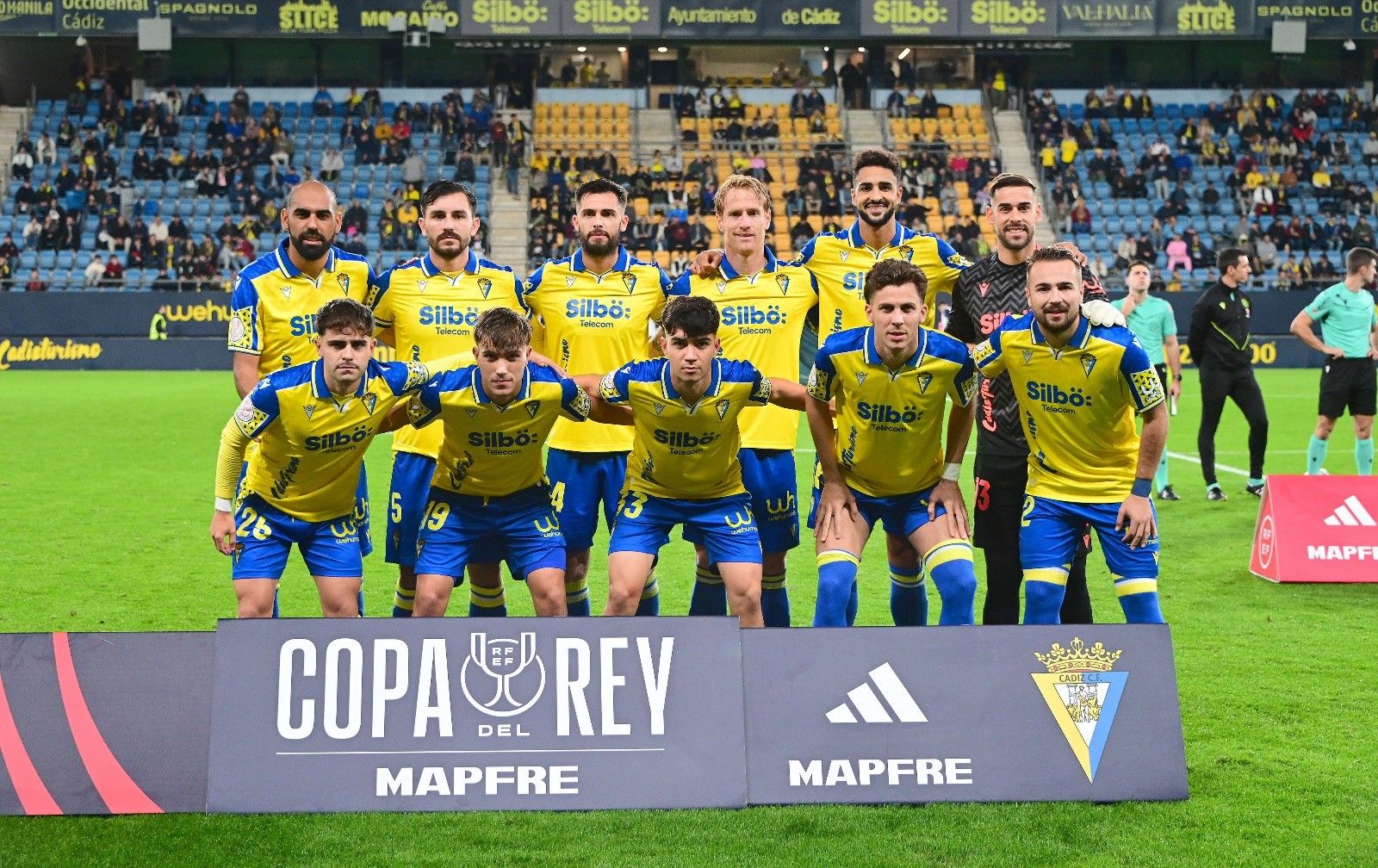 Formación del Cádiz en el partido contra el Eldense.