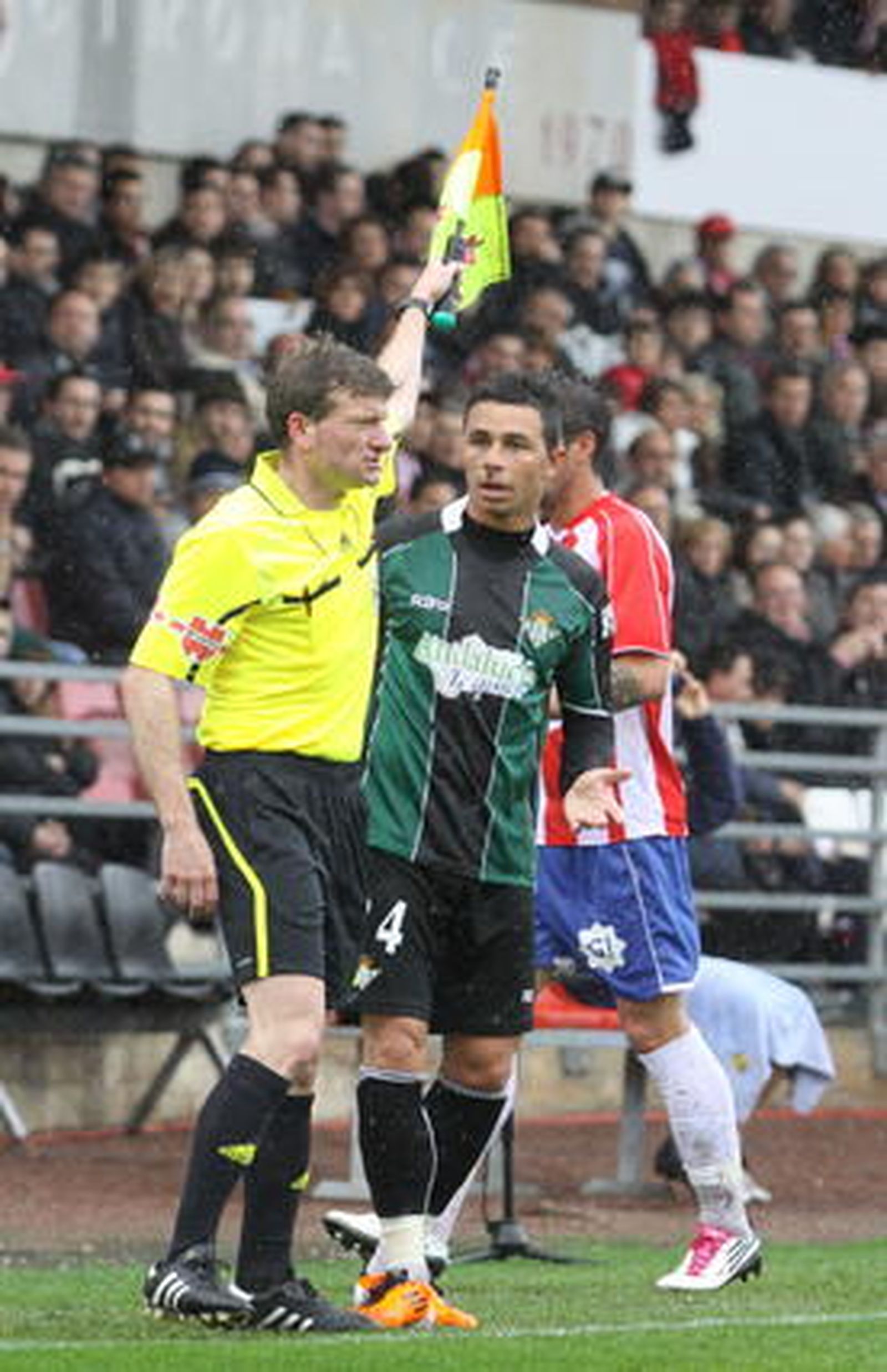 El Betis enlaza cuatro jornadas sumando puntos tras ganar a domicilio al Girona (0-1). / LOF