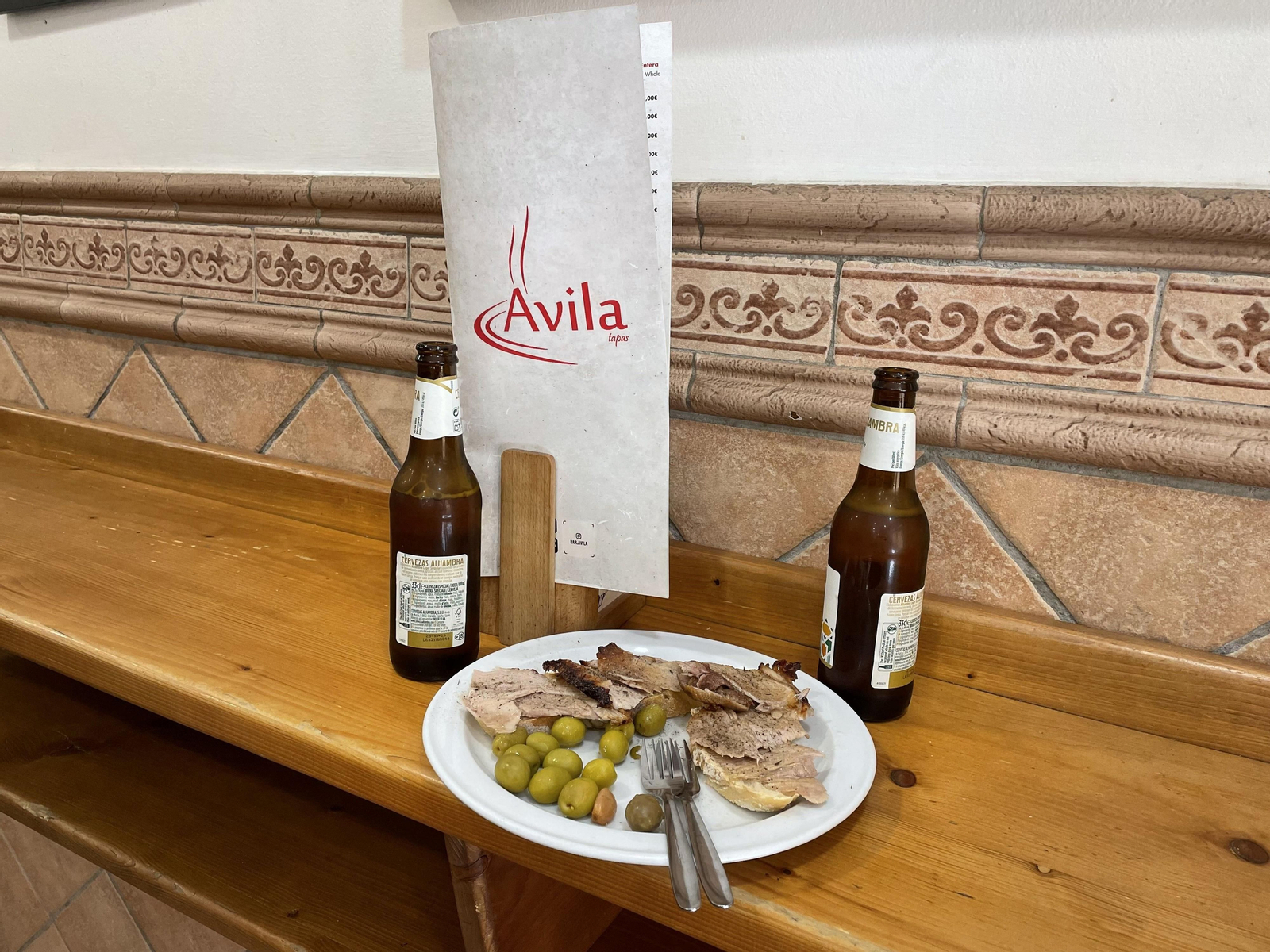 El jamón asado es una de esas tapas que se suelen consumir con frecuencia El jamón asado es una de esas tapas que se suelen consumir con frecuencia