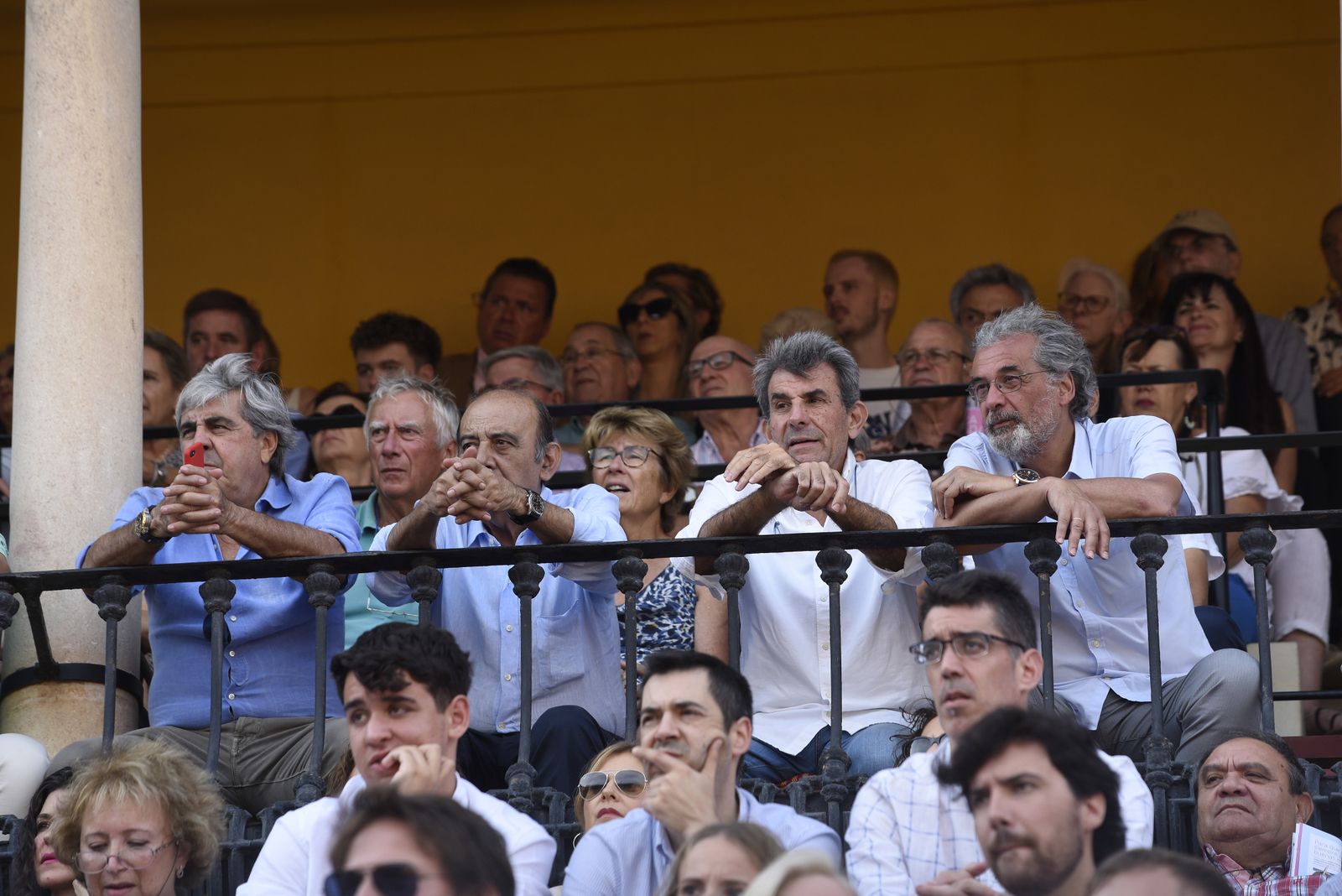 Búscate en la tercera corrida de toros de la Feria de San Miguel de Sevilla
