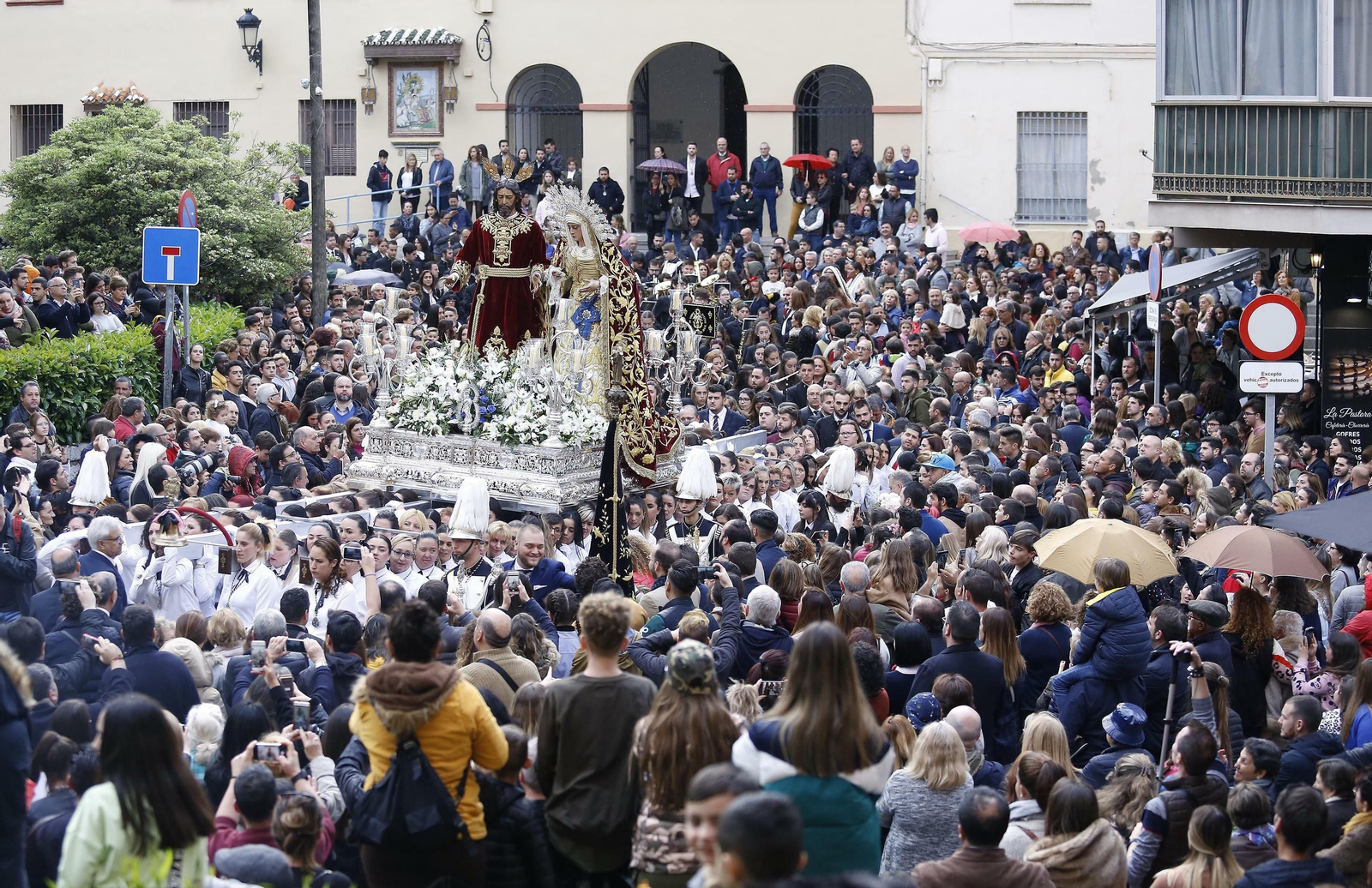 Las fotos de los traslados del Domingo de Pasión
