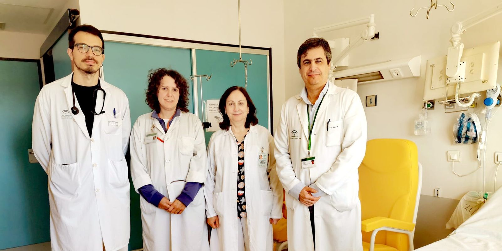 Los principales profesionales implicados en el estudio, en el Hospital de Valme.