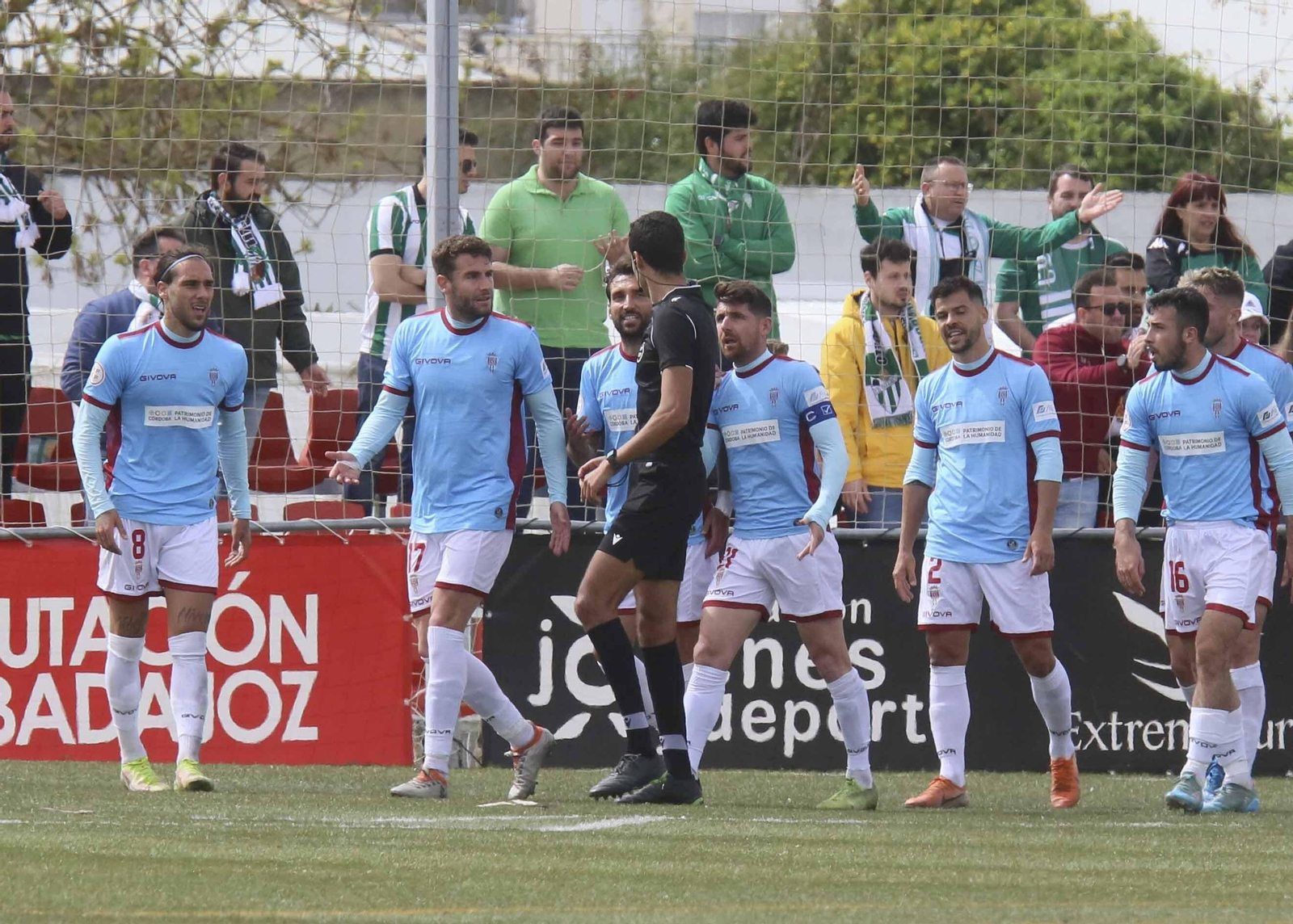 El empate del Córdoba CF en Montijo, en imágenes