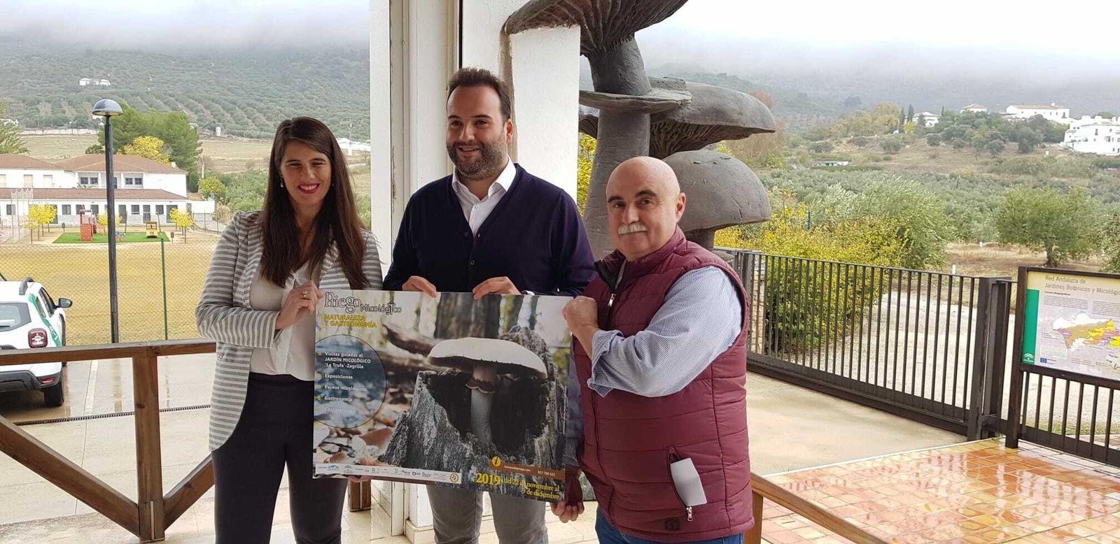 Araceli Cabello, Juan Ramón Valdivia y José Luis Momparler.