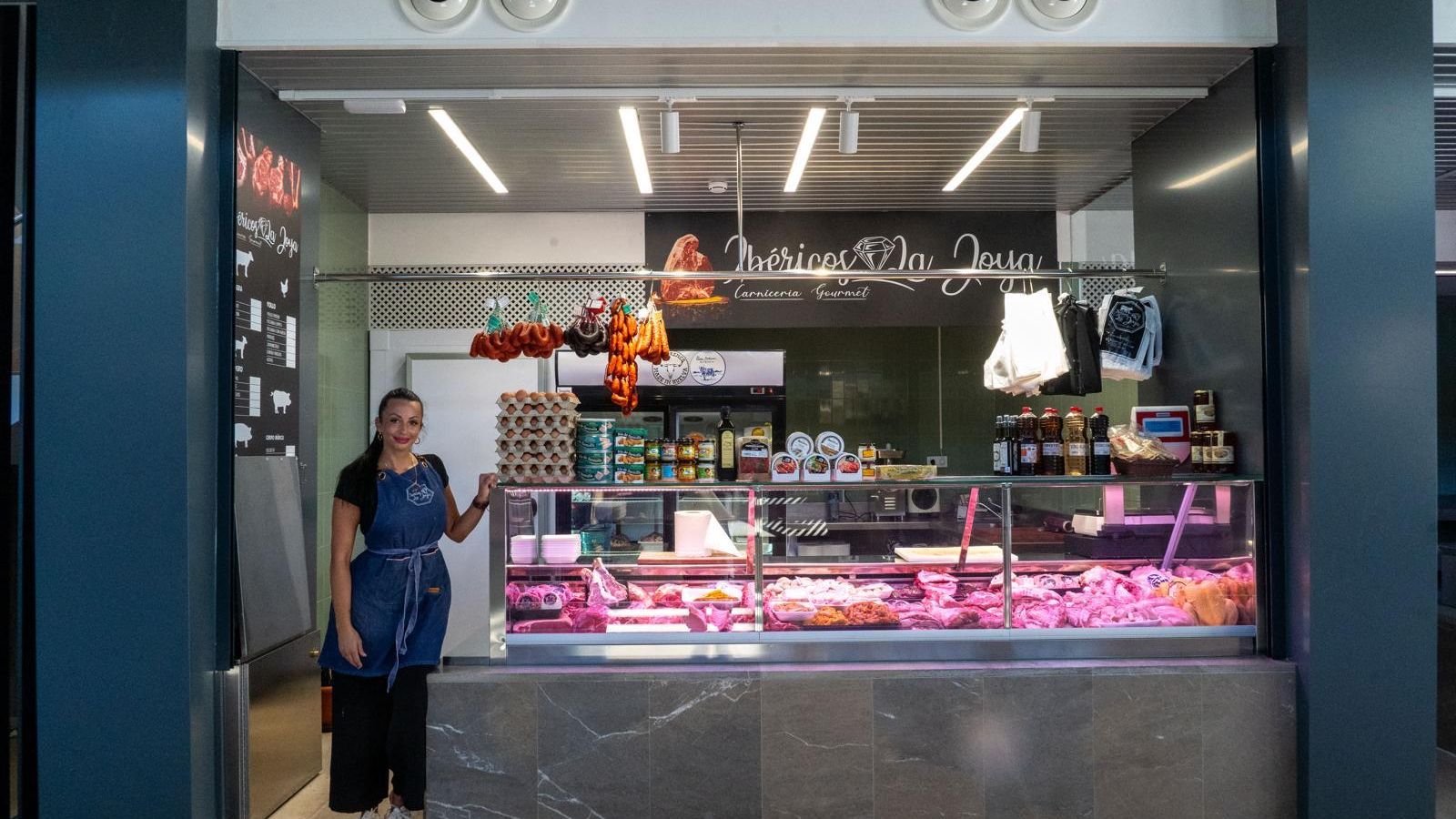 María Benítez acaba de reabrir su puesto María Benítez acaba de reabrir su puesto