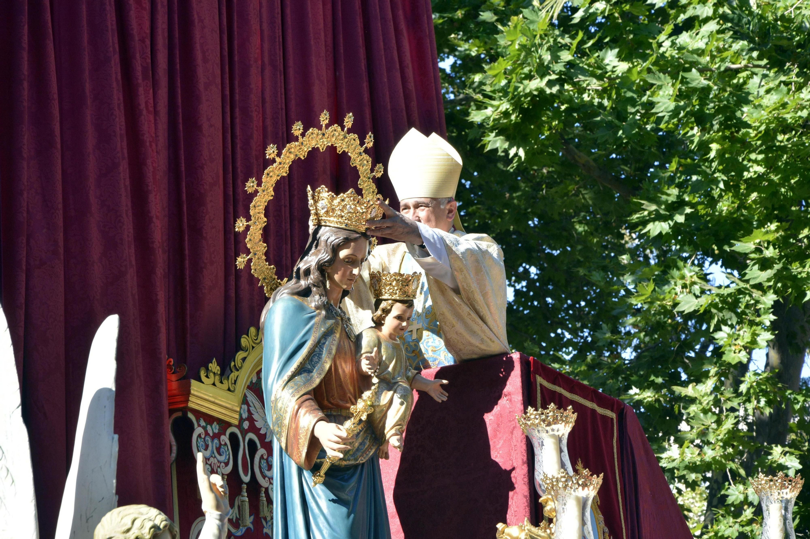 Imágenes de la Coronación de María Auxiliadora