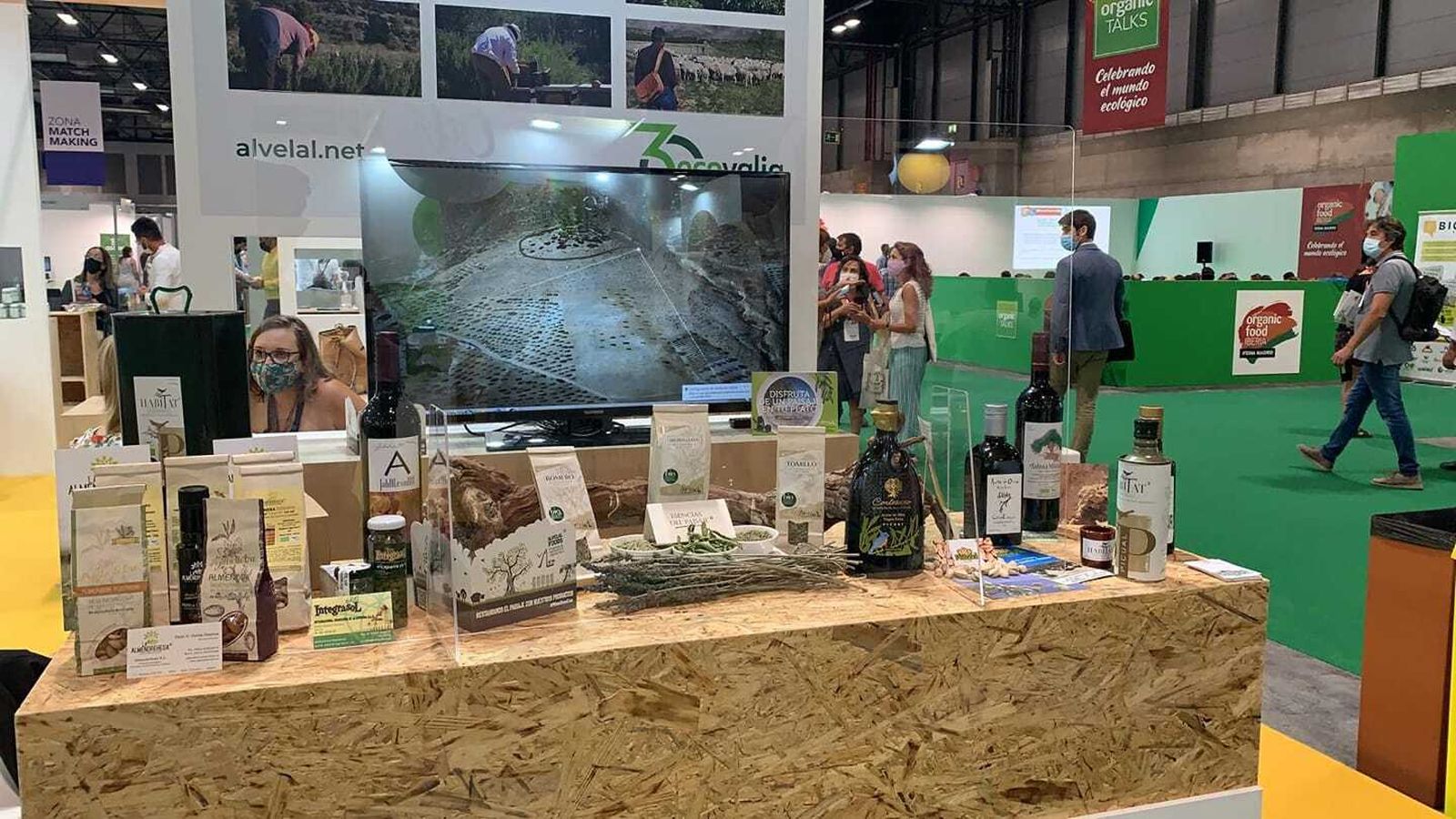 Expositor de AlVelAl en la Oganic Food Iberia