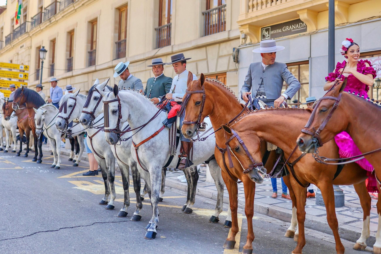 Salida Hermandad Filial Rocío de Granada, Mayo 2025.jpg Salida Hermandad Filial Rocío de Granada, Mayo 2025.jpg