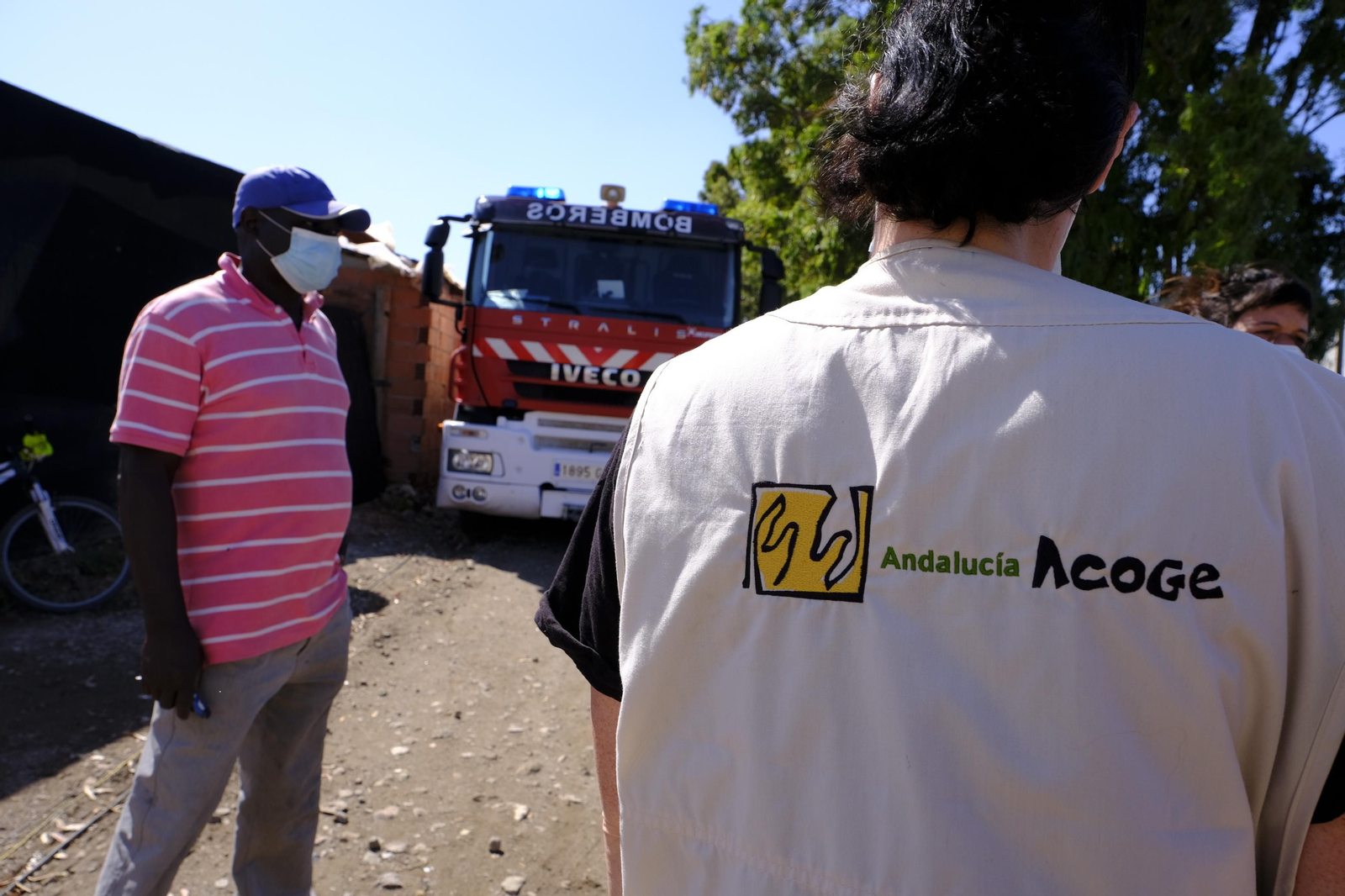 Fotogalería incendio asentamiento de chabolas en Atochares-Níjar (Almería)