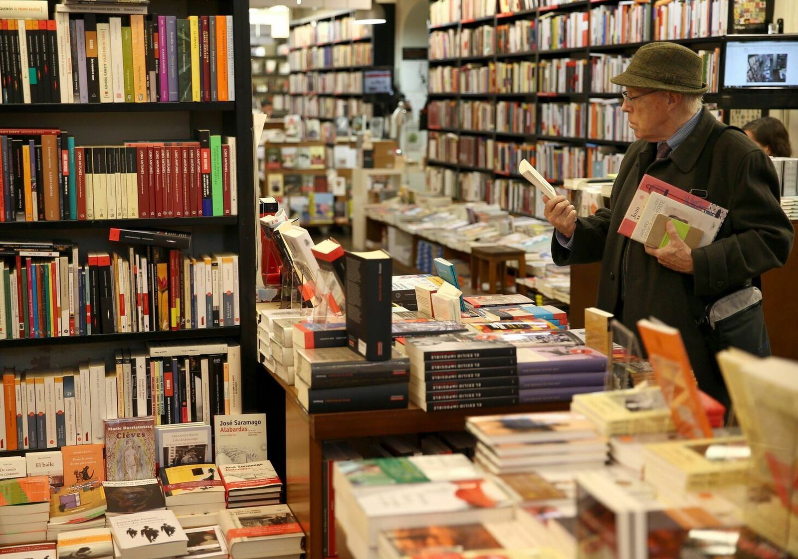 Las librerías granadinas permanecerán cerradas el Día del Libro.