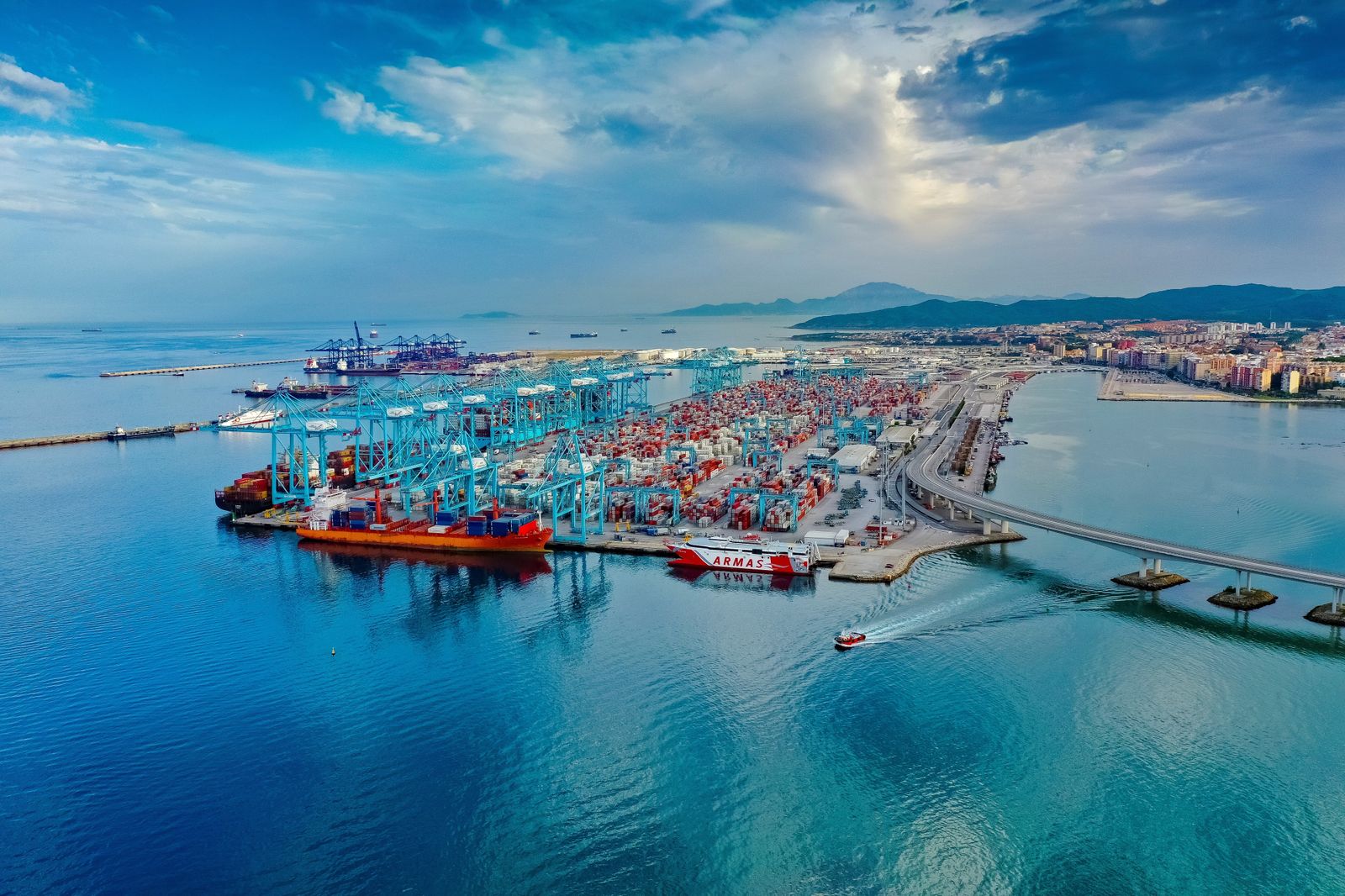 El Puerto de Algeciras es un gigante clave para la exportación e importación de la industria agroalimentaria.