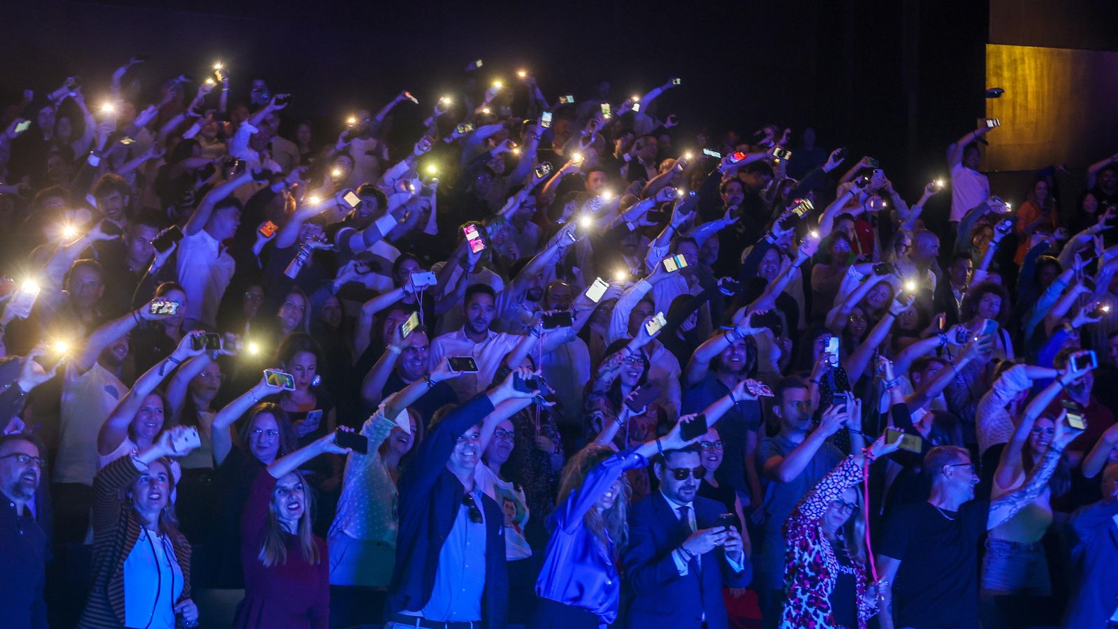 El evento estuvo lleno de sorpresas y actividades para los asistentes.