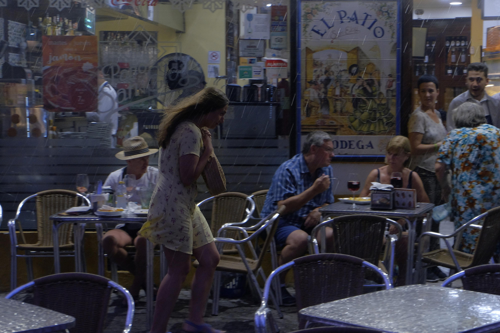 La lluvia vuelve a Sevilla