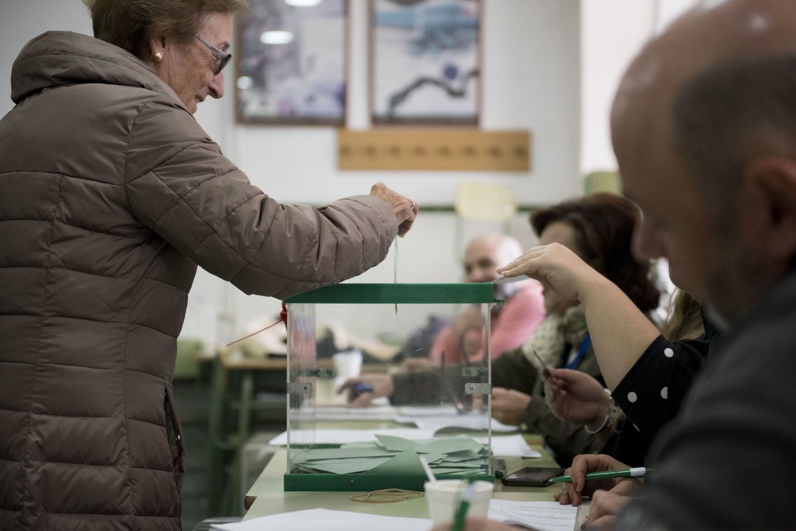 Los granadinos votan en el 2-D