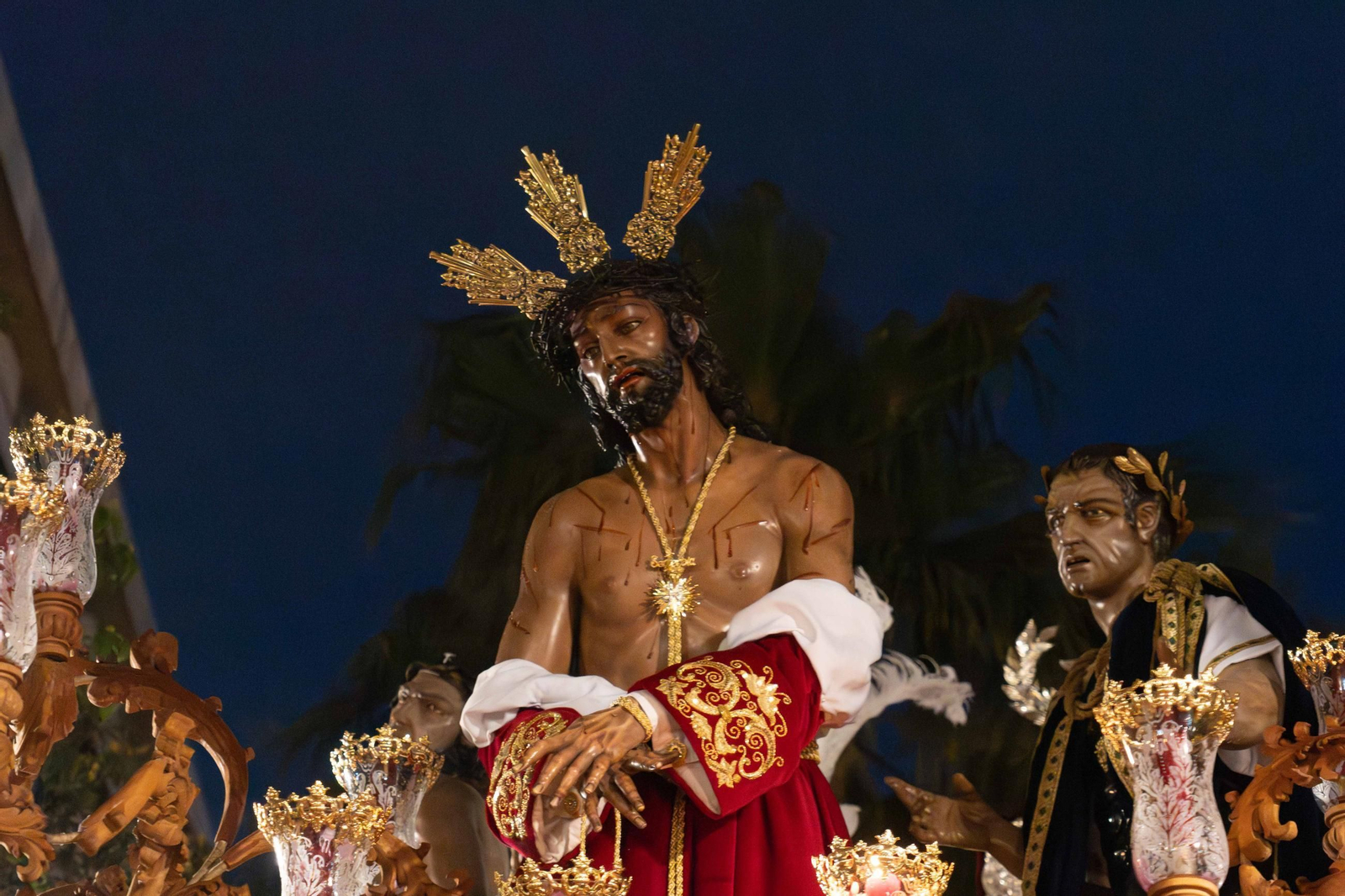 Martes Santo: Imágenes de la procesión de La Sentencia