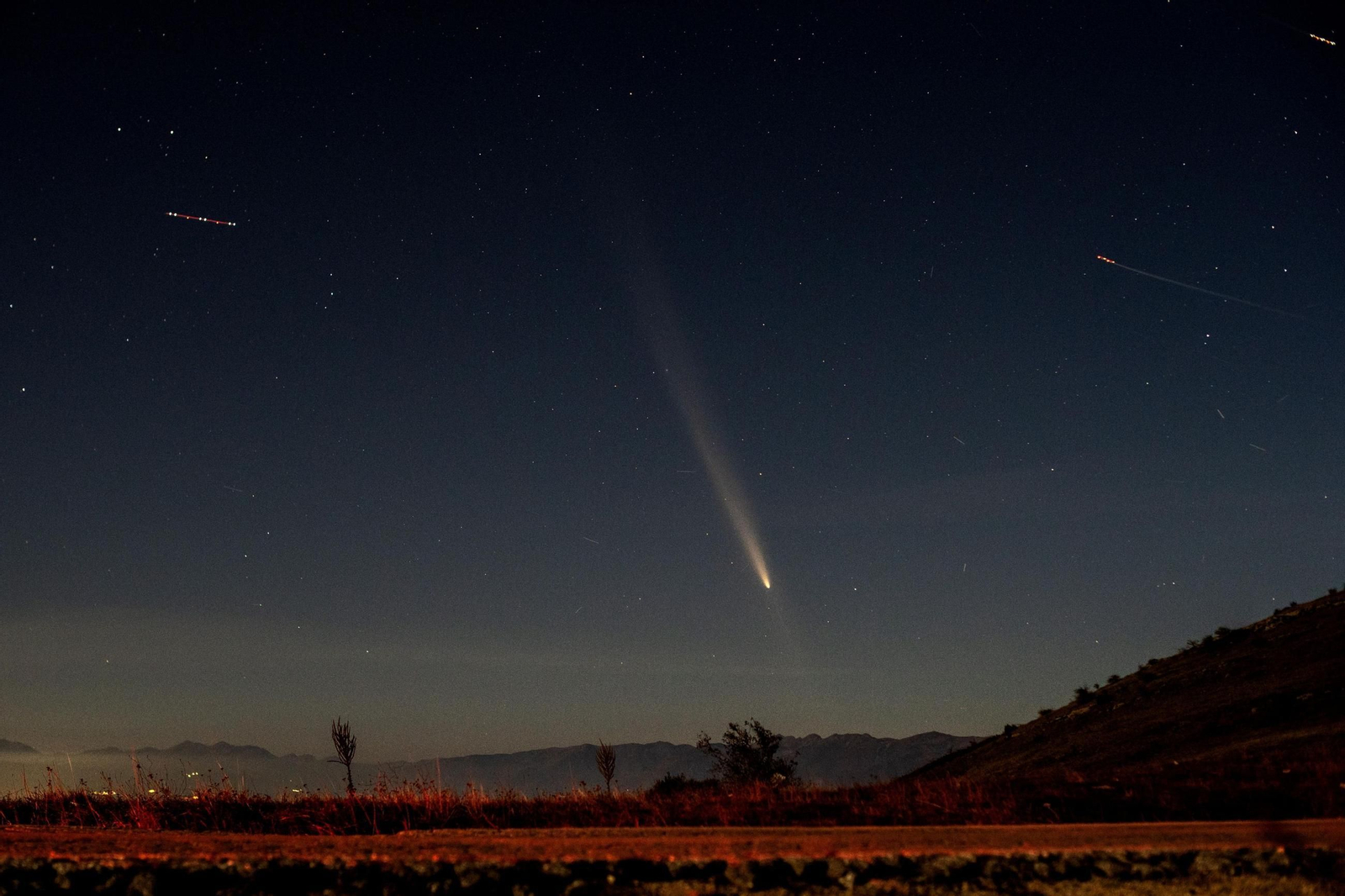 Espectáculo visual: El paso del cometa del siglo a lo largo y ancho del mundo