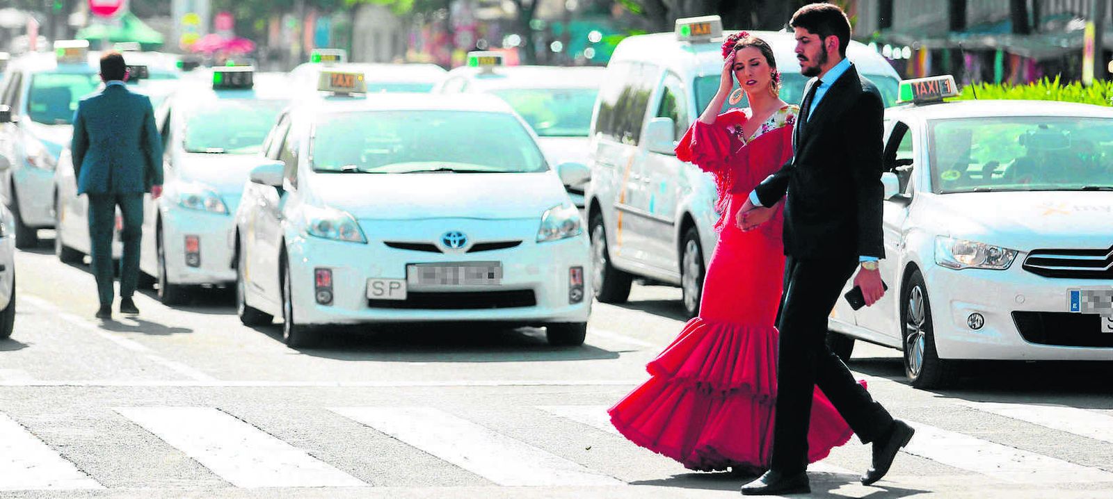 El inicio de la Feria de Sevilla fue caótico para los taxistas