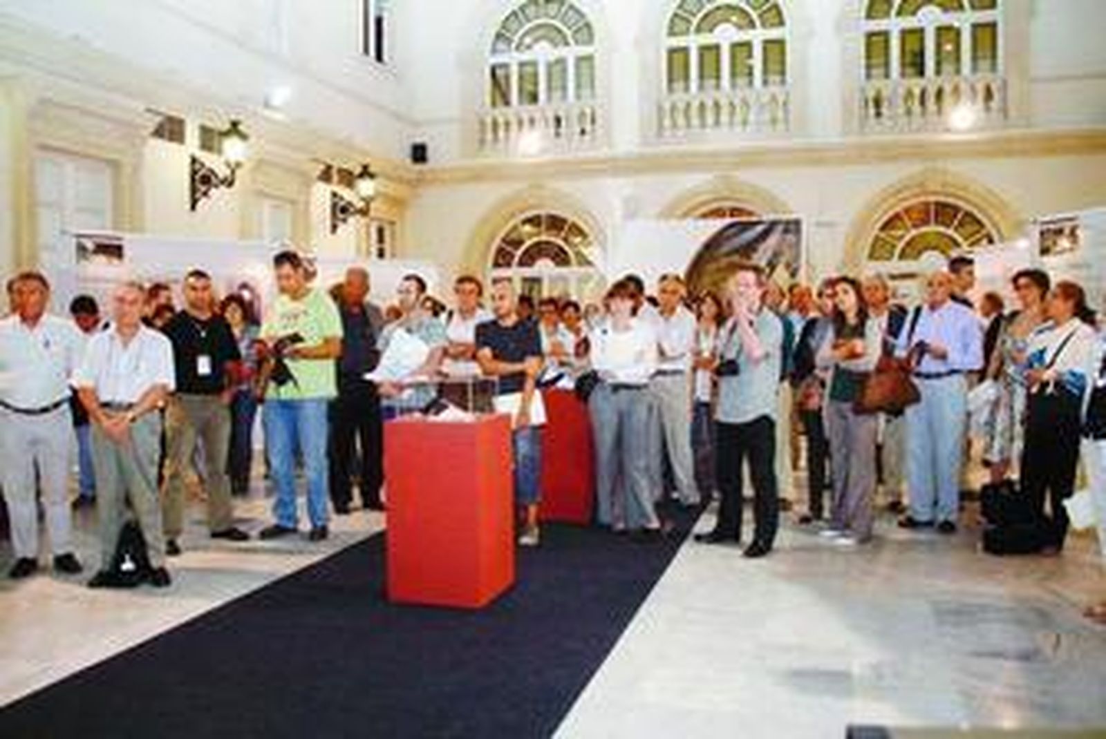 La mayoría de ponentes acudieron a la muestra.