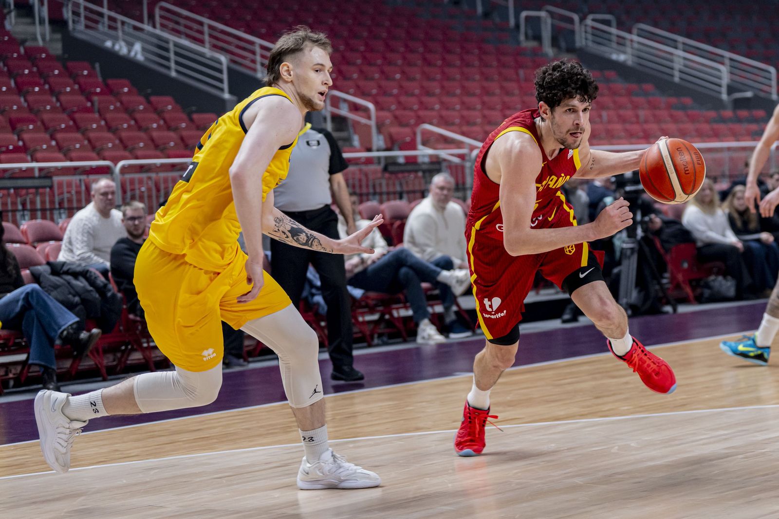Las mejores fotos del Ucrania-España de baloncesto